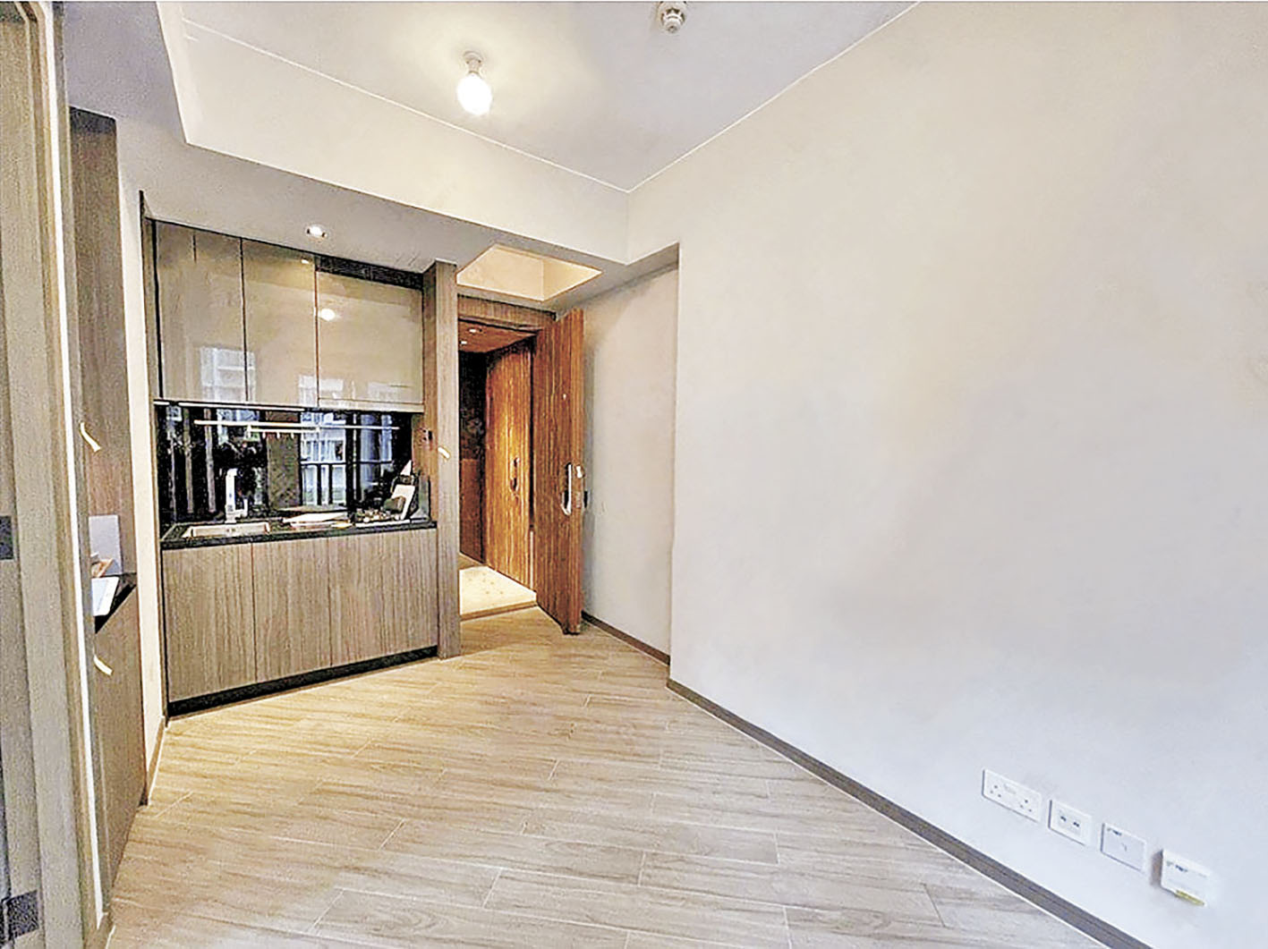 ■屋苑戶戶採用開放式廚房。