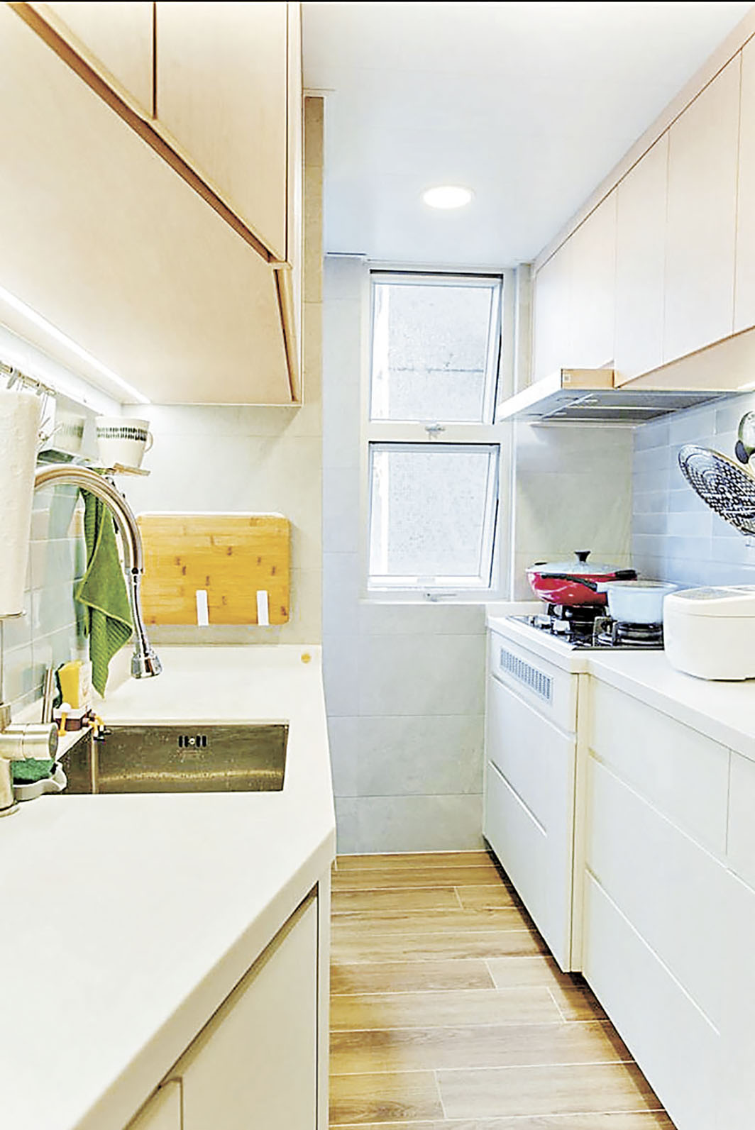 ■廚房相連露台。