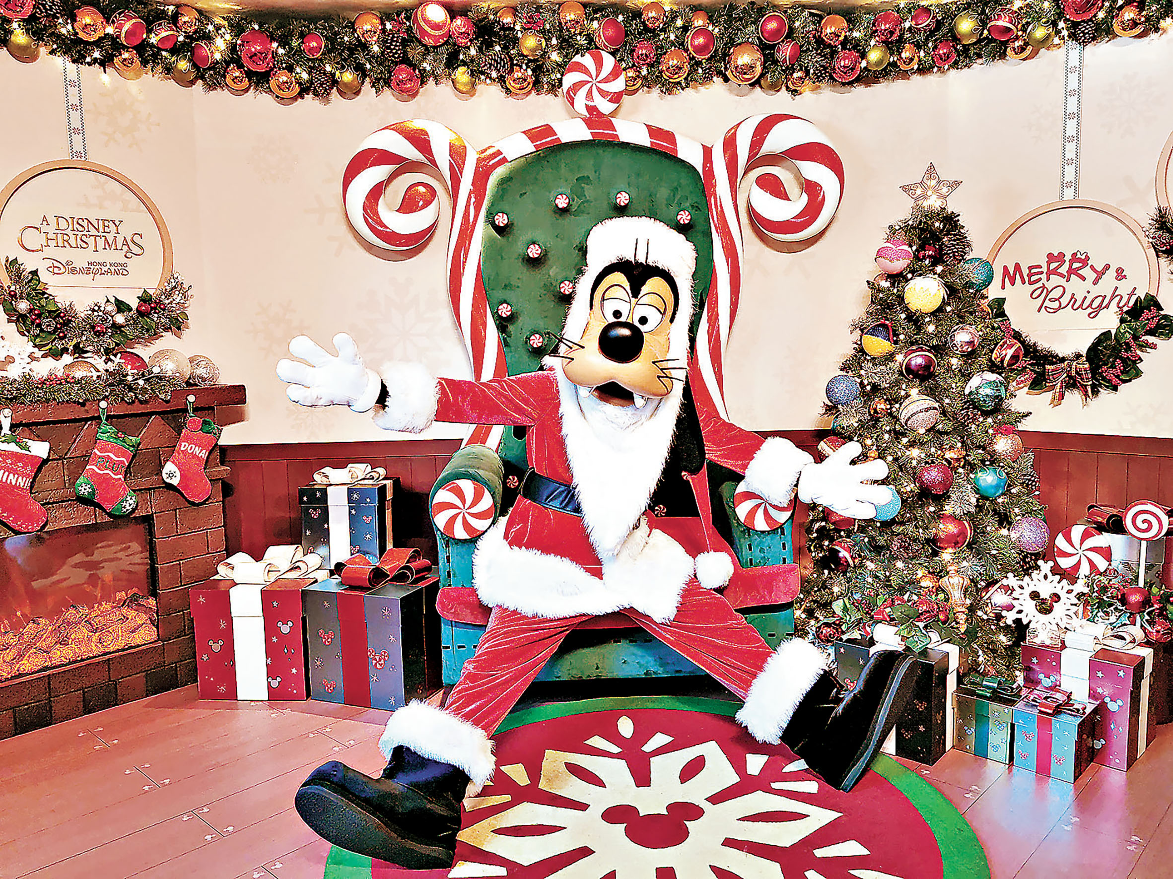 ■與聖誕高飛會面。