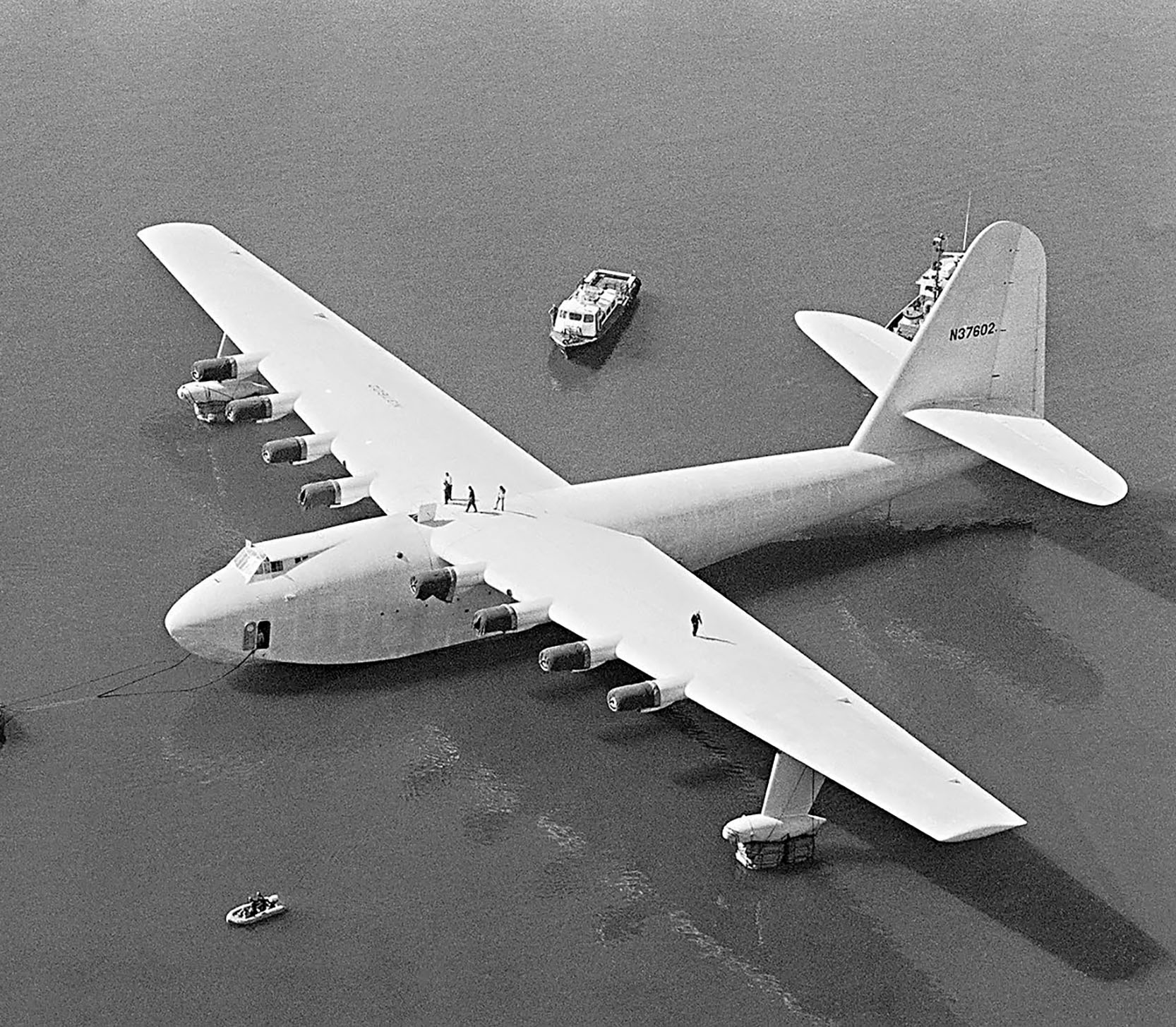 ■「雲杉之鵝」是有史以來體形最大的全木質結構水上運輸機。