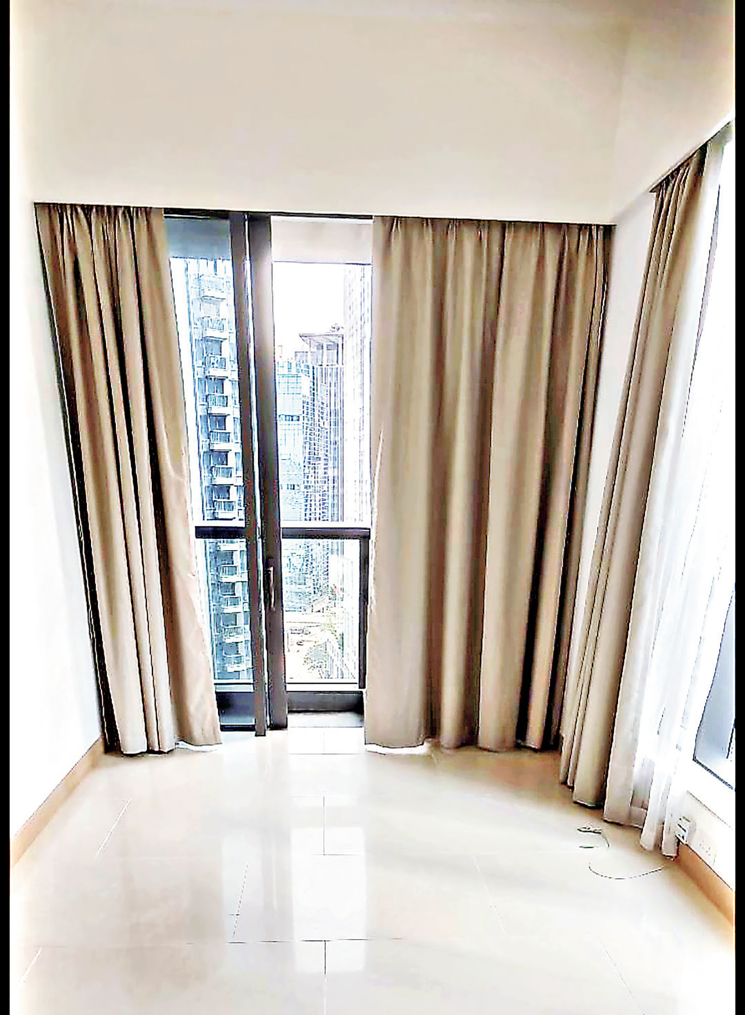 ■大廳直達小型工作枱。