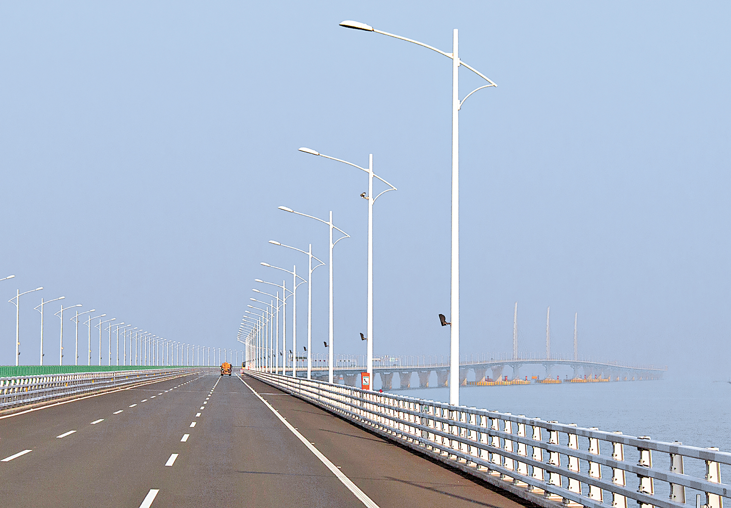 ■港車北上計劃首先經港珠澳大橋實施。 資料圖片