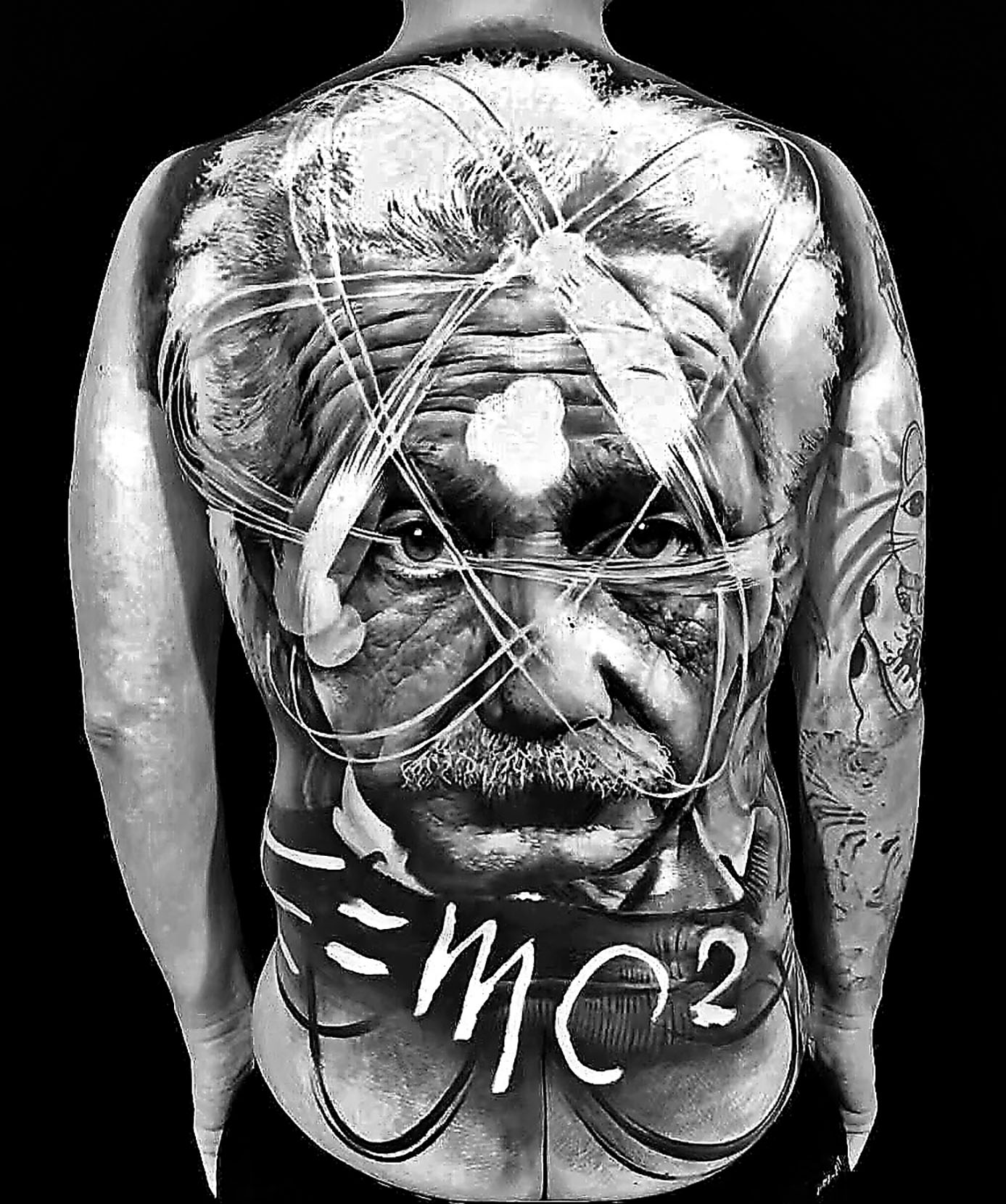 ■黑灰寫實風格作品。 受訪者提供