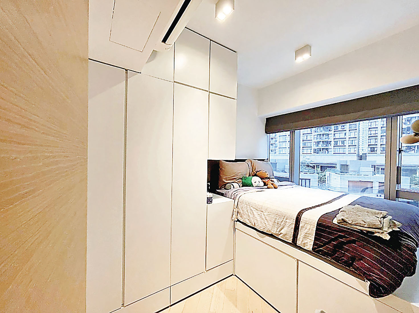 ■主人房有訂製大衣櫃。