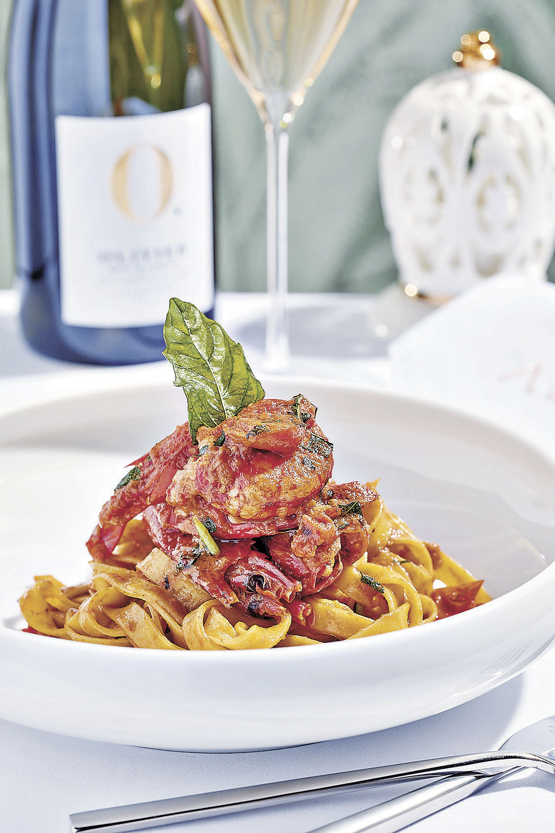 ■西班牙紅蝦闊條麵。