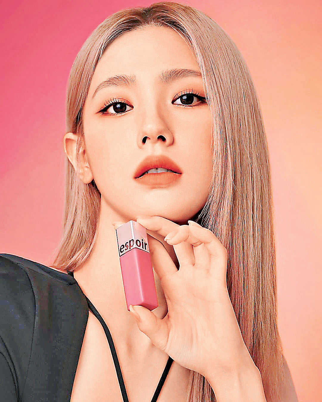 ■?薇娟亦大推品牌唇膏。