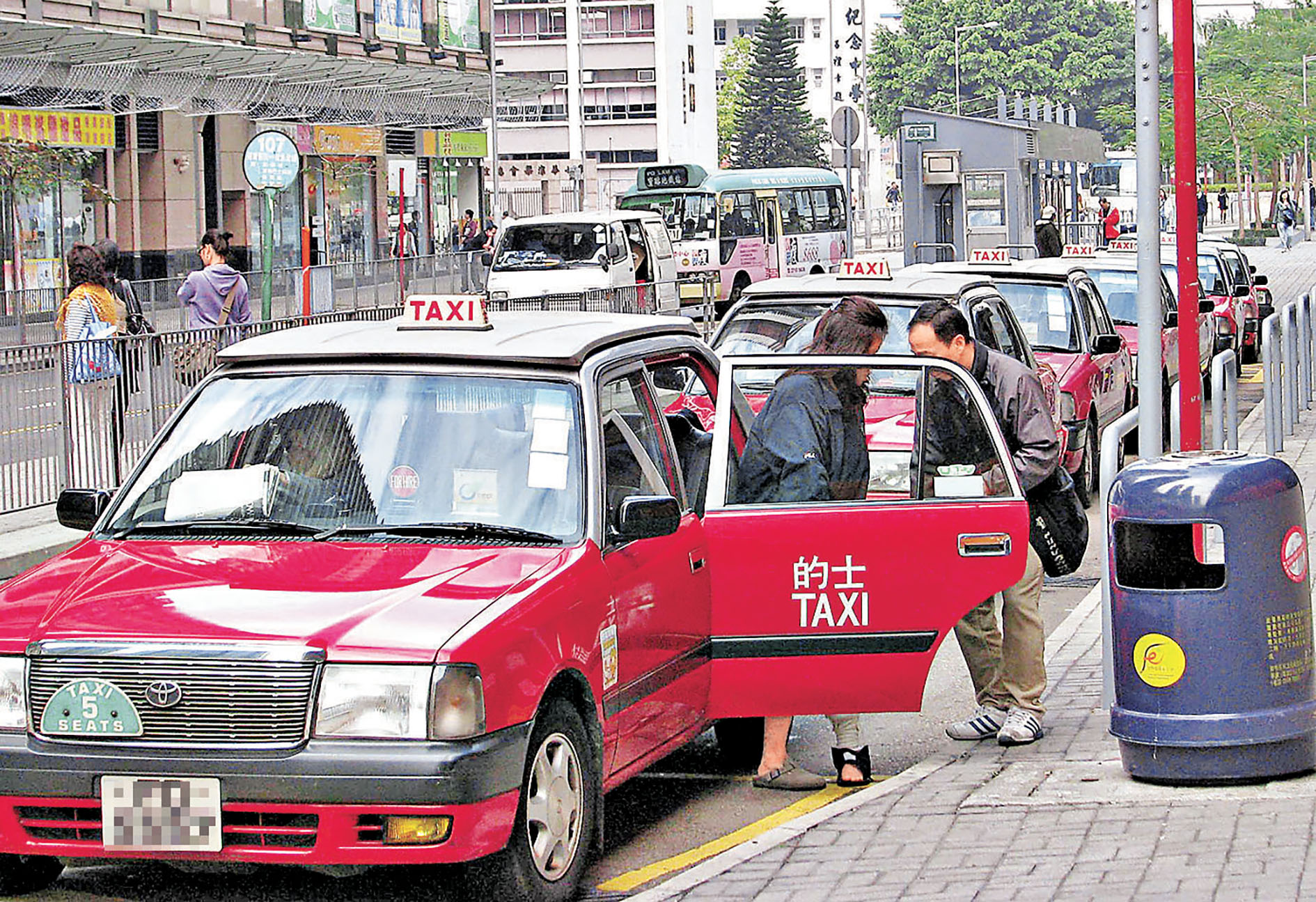■香港絕大部分的士司機都是守法的好司機。