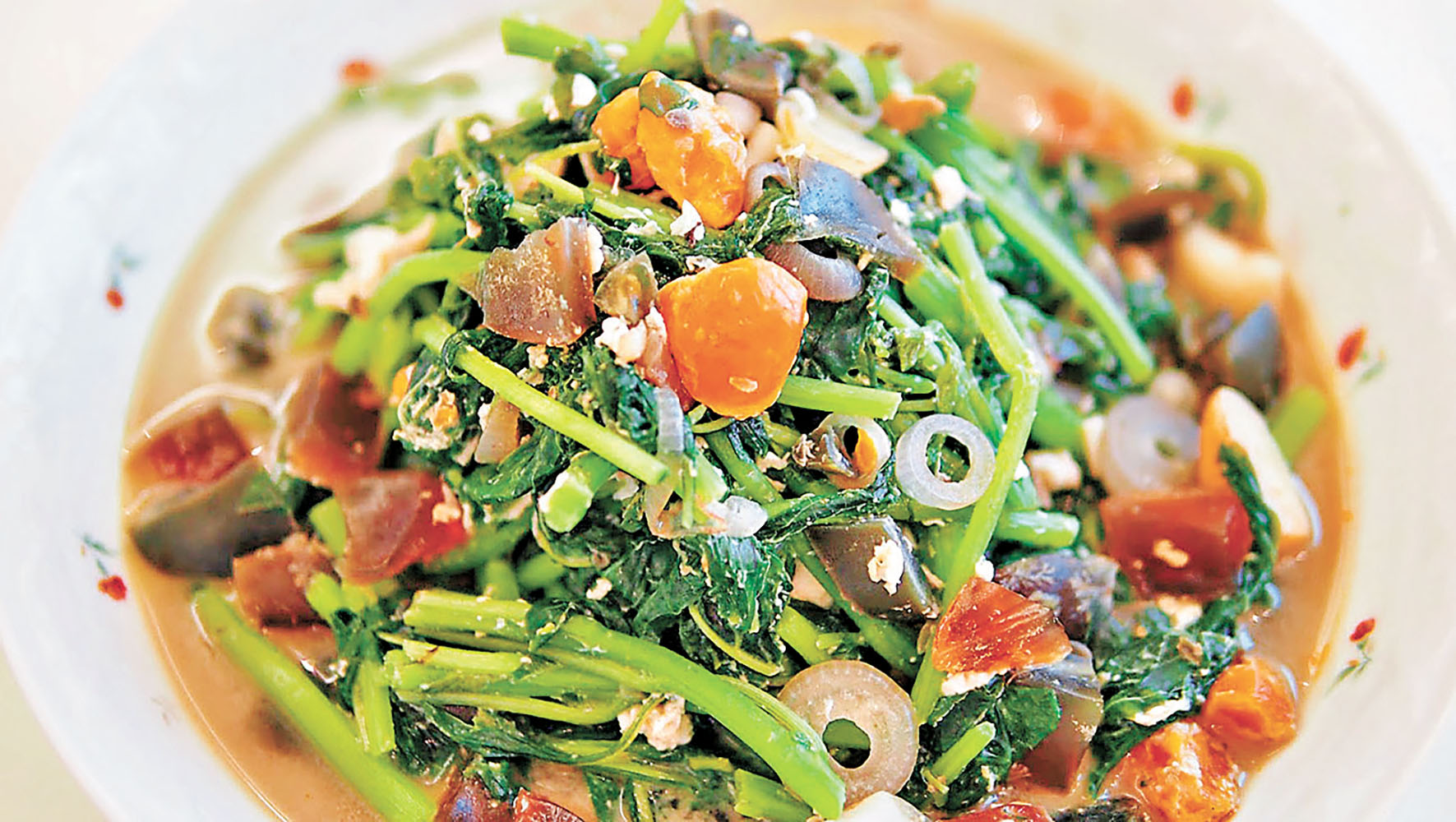 ■金銀蛋炒莧菜。