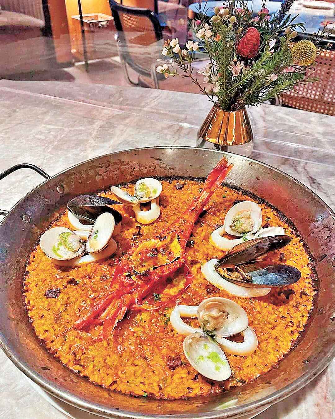 ■西班牙海鮮飯。