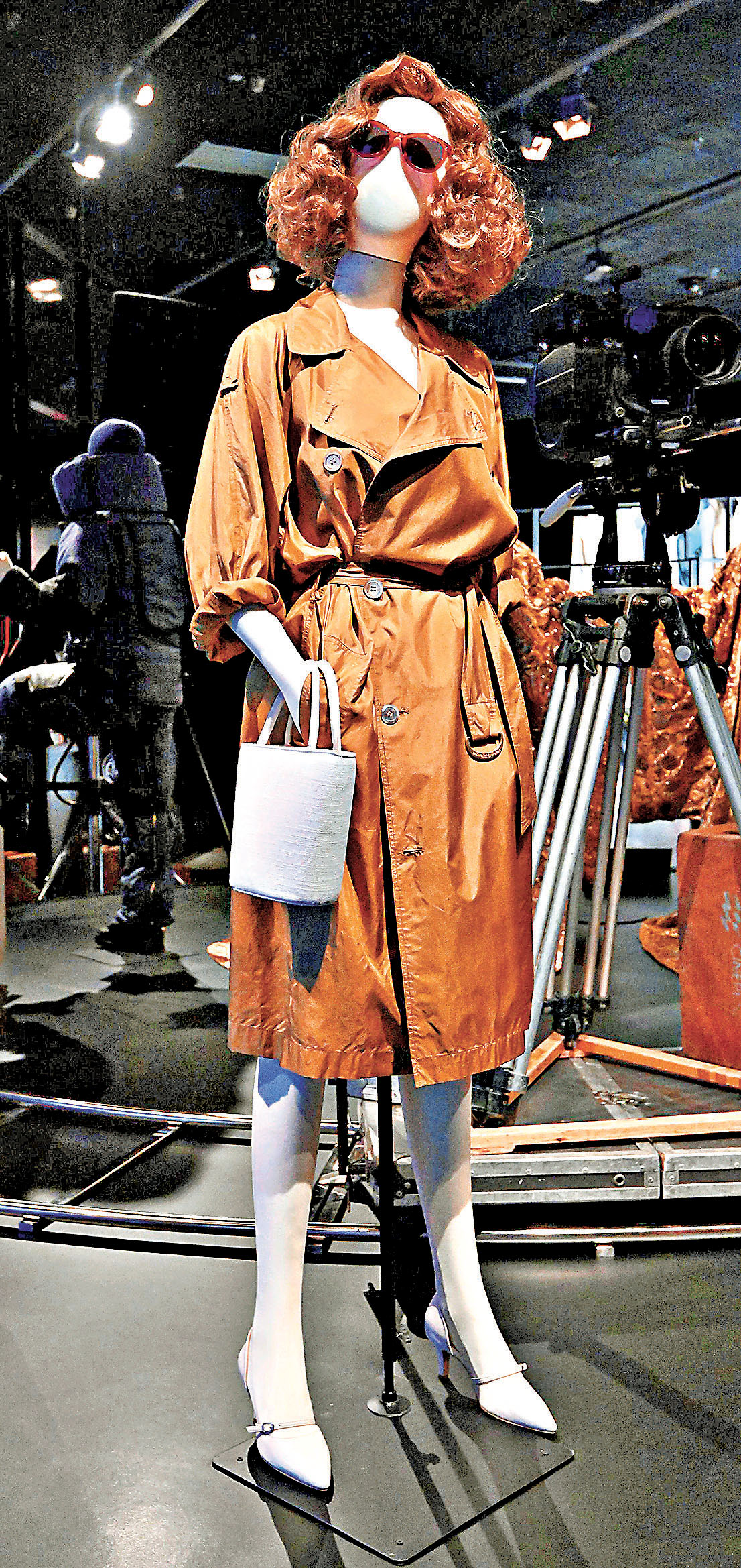 ■圖示林青霞於《重慶森林》（1994）中的走私女郎造型。