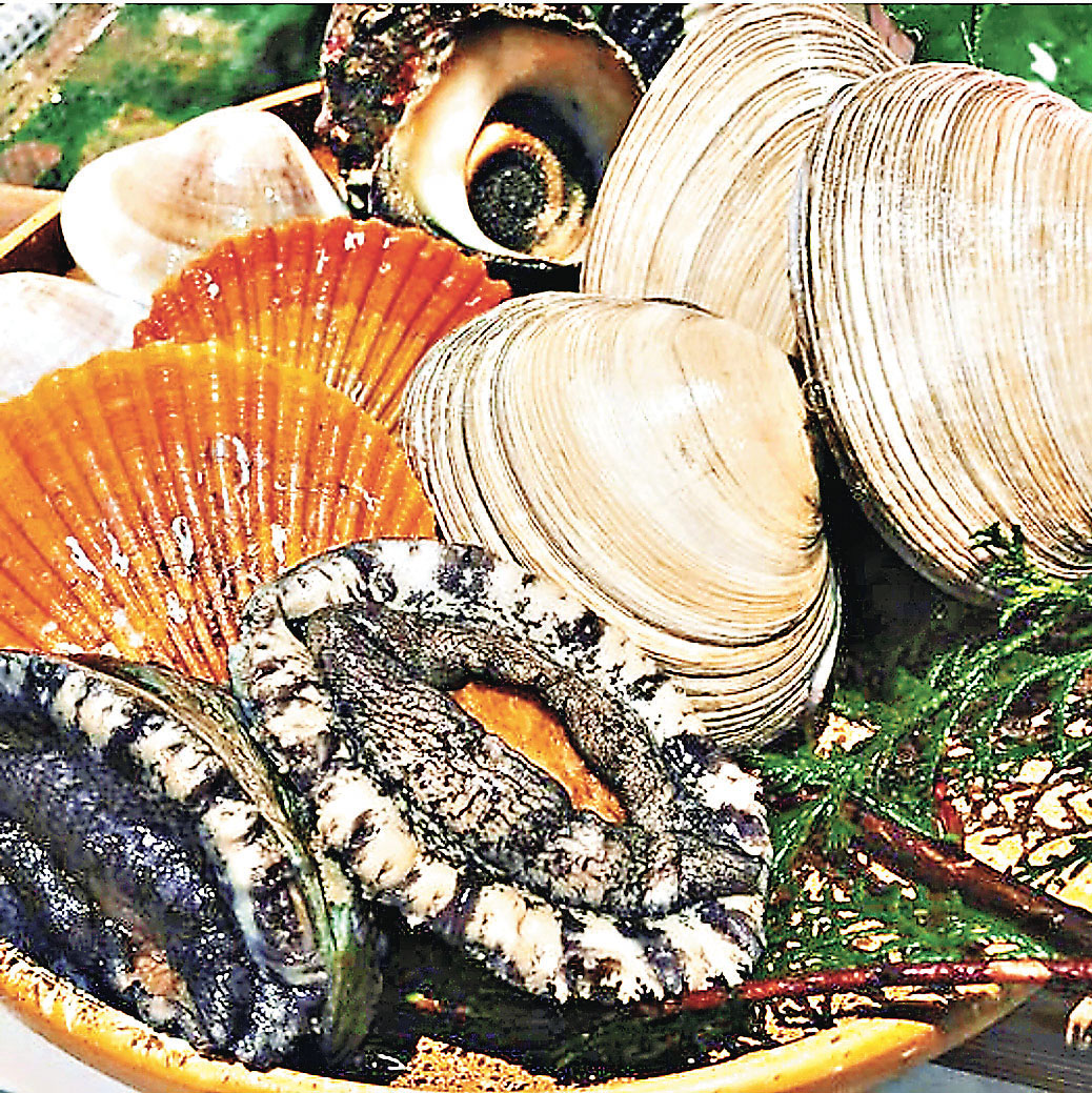 ■店內有提供其他海產供食客落單。