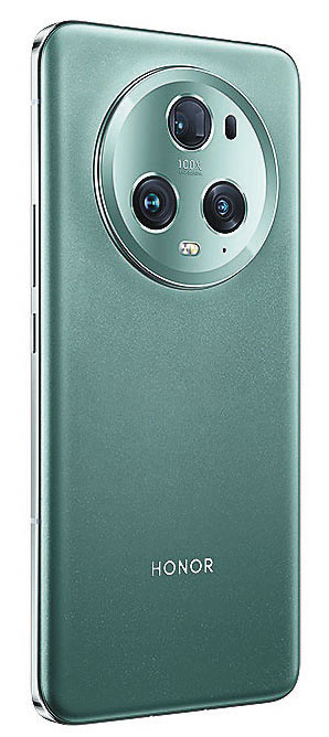 ■苔原綠色搶眼。