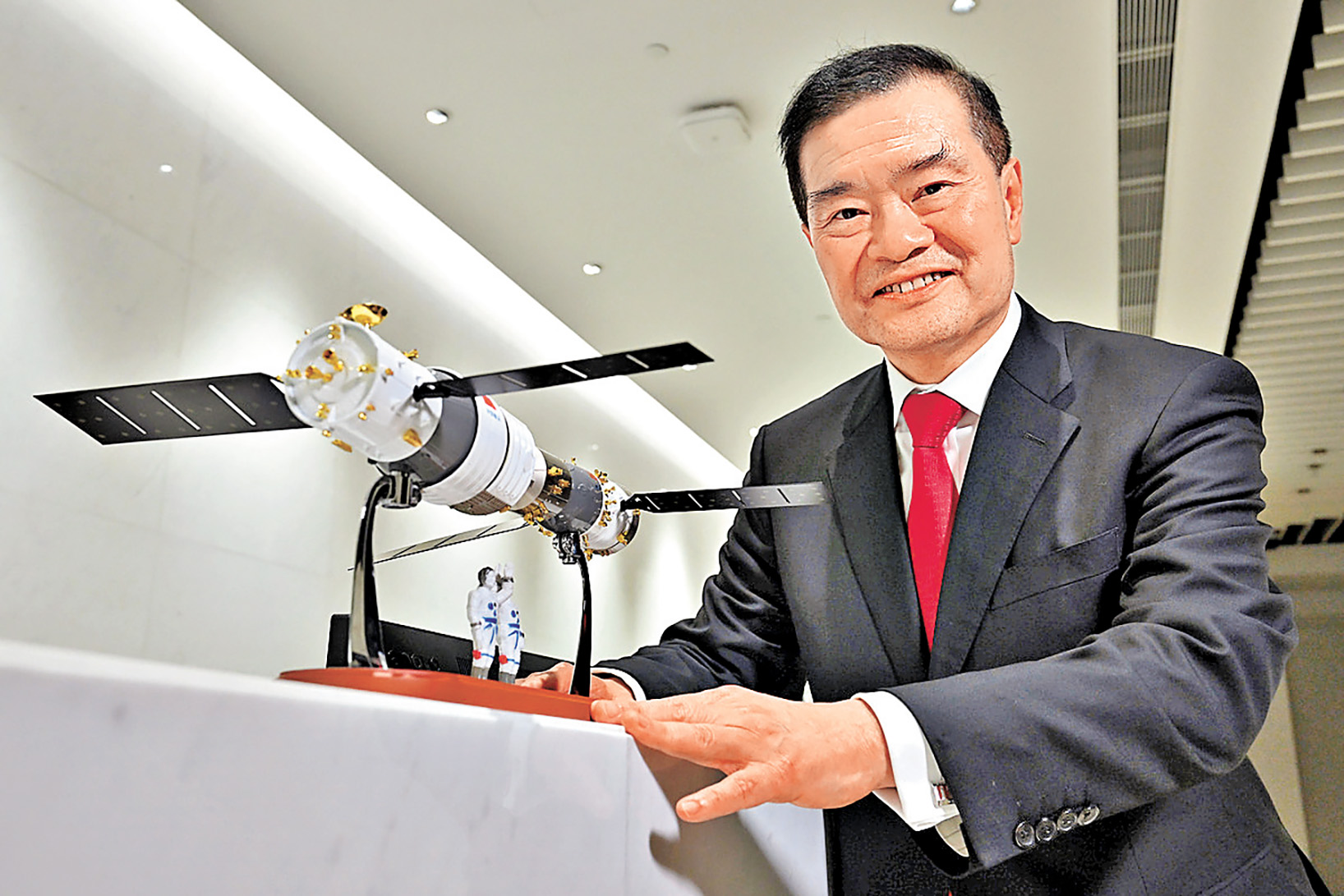 ■林家禮指AMC硬件能配合公司業務發展，提高生產效率。