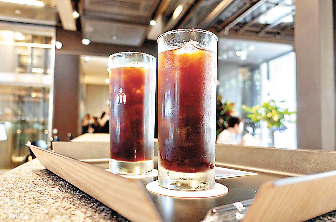 ■一杯冰凍咖啡，絕對消暑。