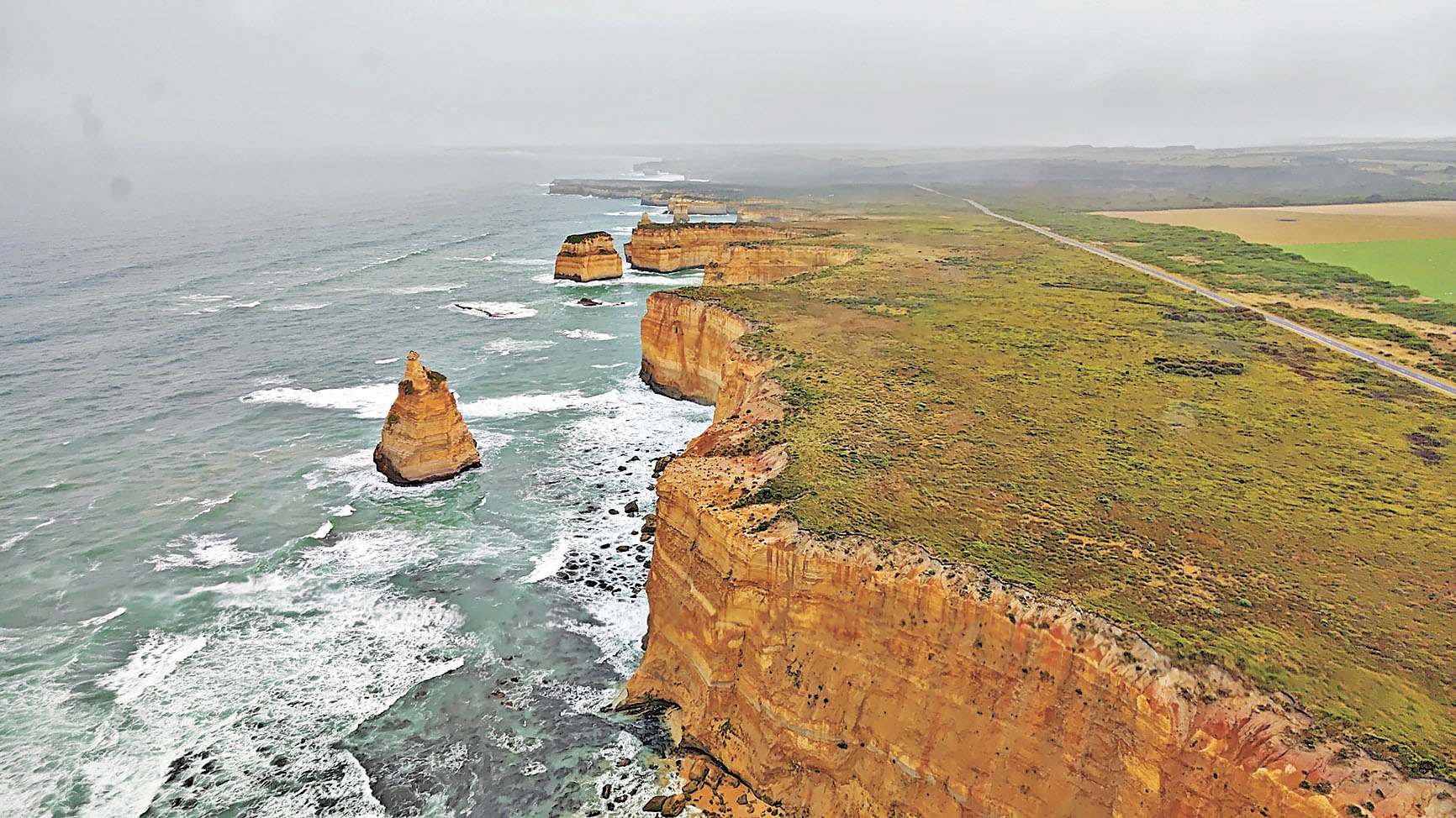 ■這個角度，是在直升機上起飛後，坐在右邊看的景色。