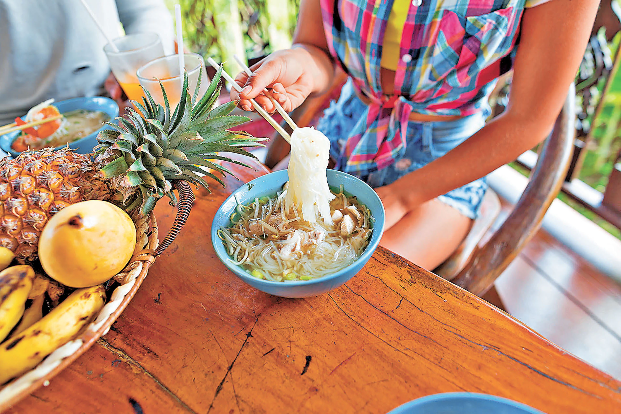■進食水果前最好先食半碗麵。