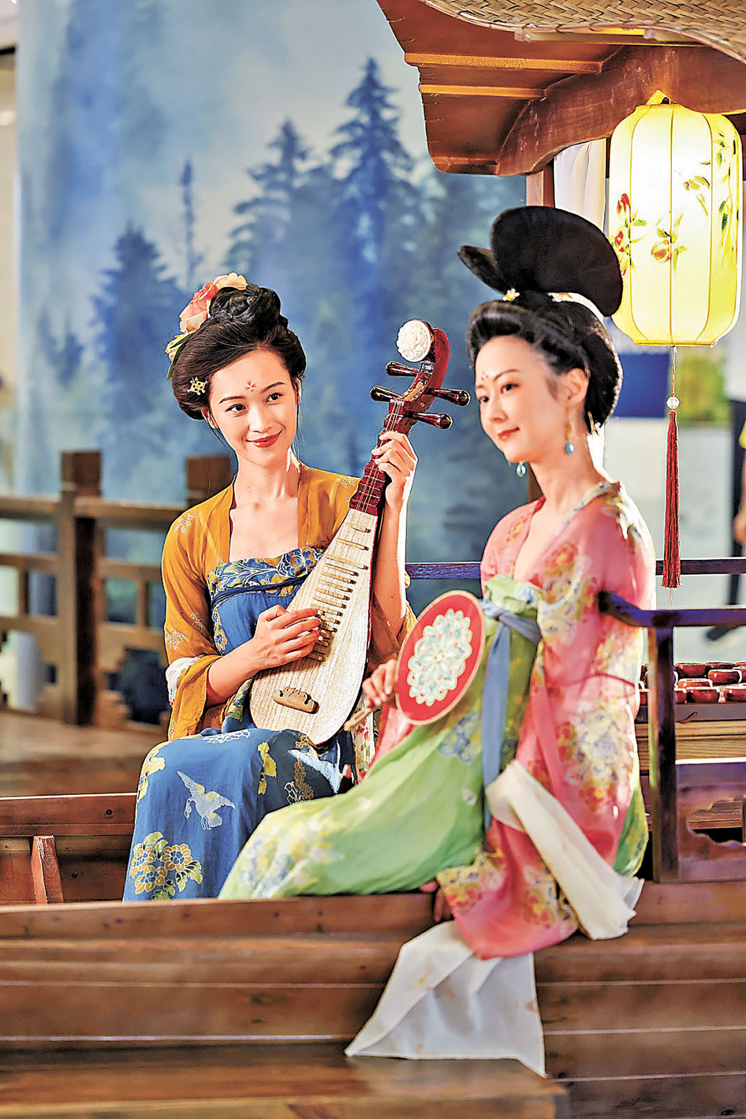 ■商場布置古色古香的「穿越古時空」打卡區。