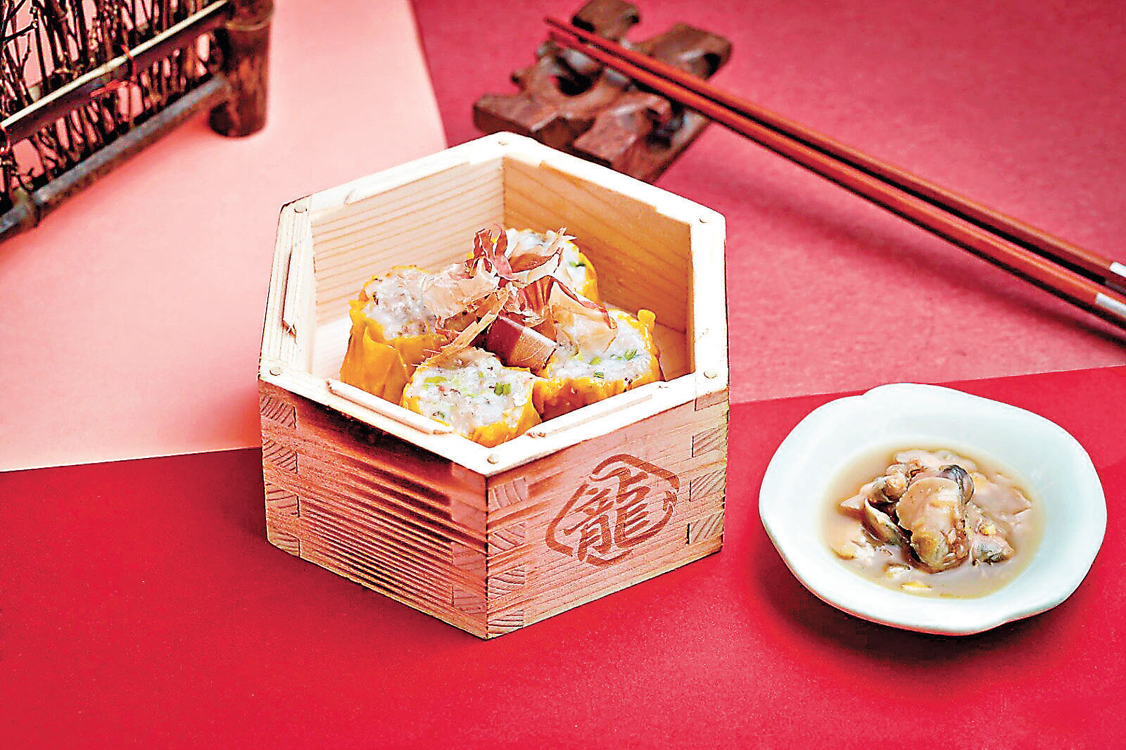 ■蜆蚧魚肉燒賣。