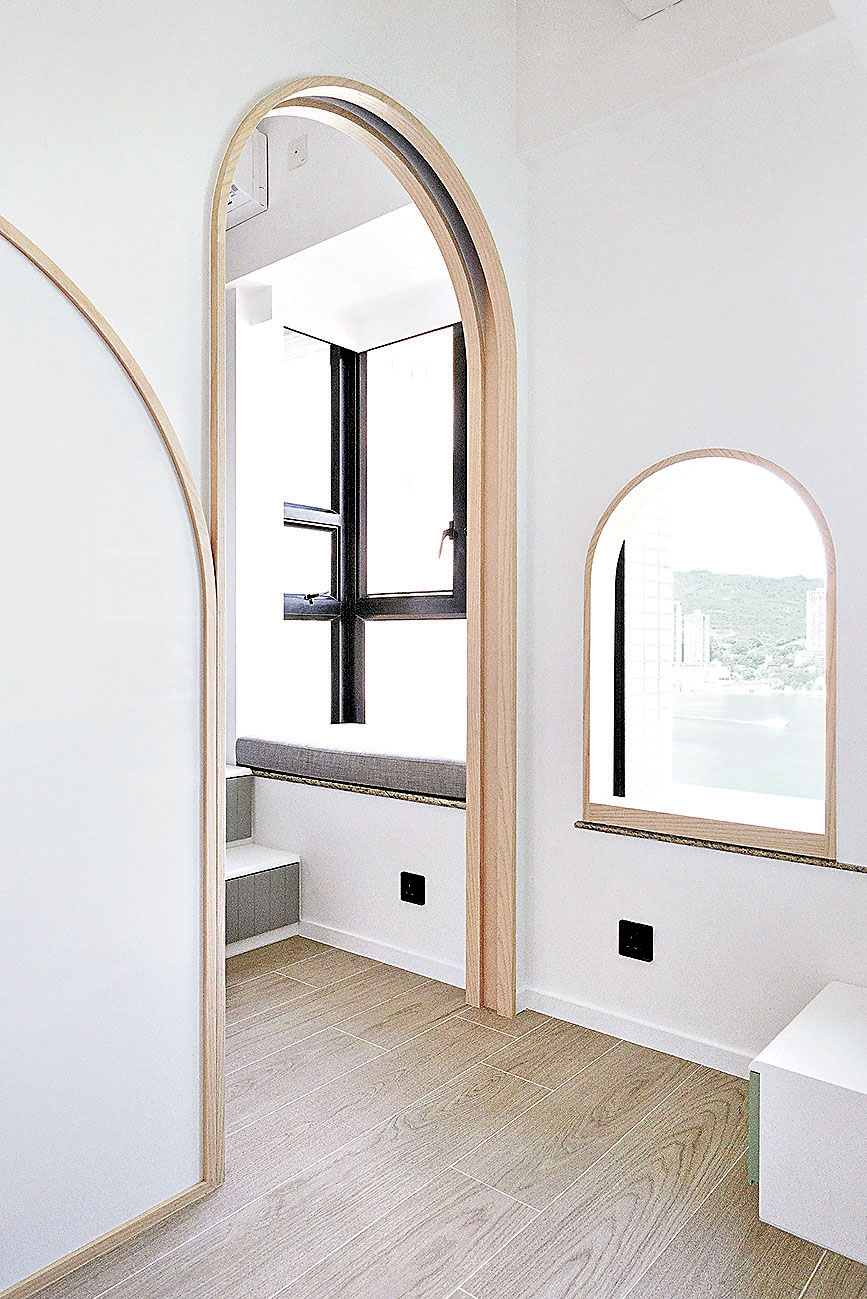 ■開放式房間和窗戶都採用北歐圓拱形風格。