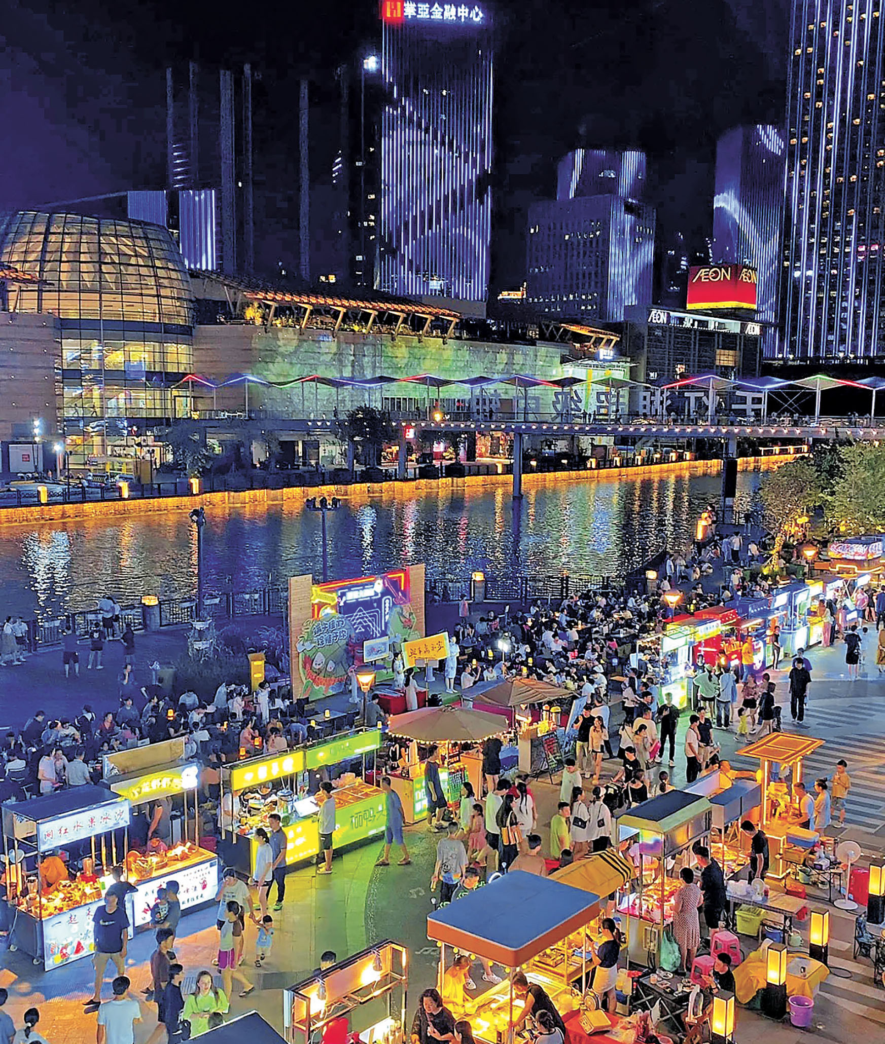 ■燈湖西街夜市風景獨美。 小紅書