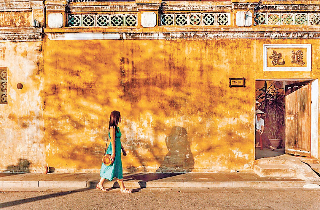 ■漫步已有200多年歷史的「進記」老宅，別有一番滋味。