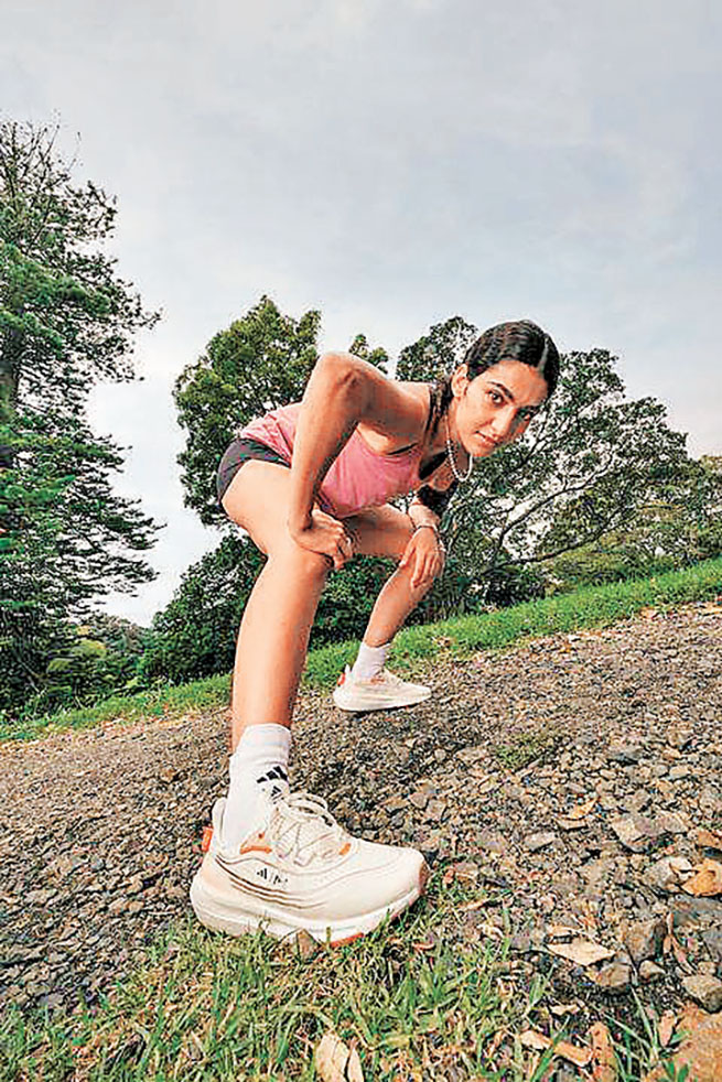 ■Ultraboost Light x Parley針織鞋。