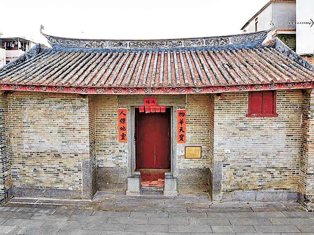 ■味峰侯公祠的捲棚頂禮亭很罕見。