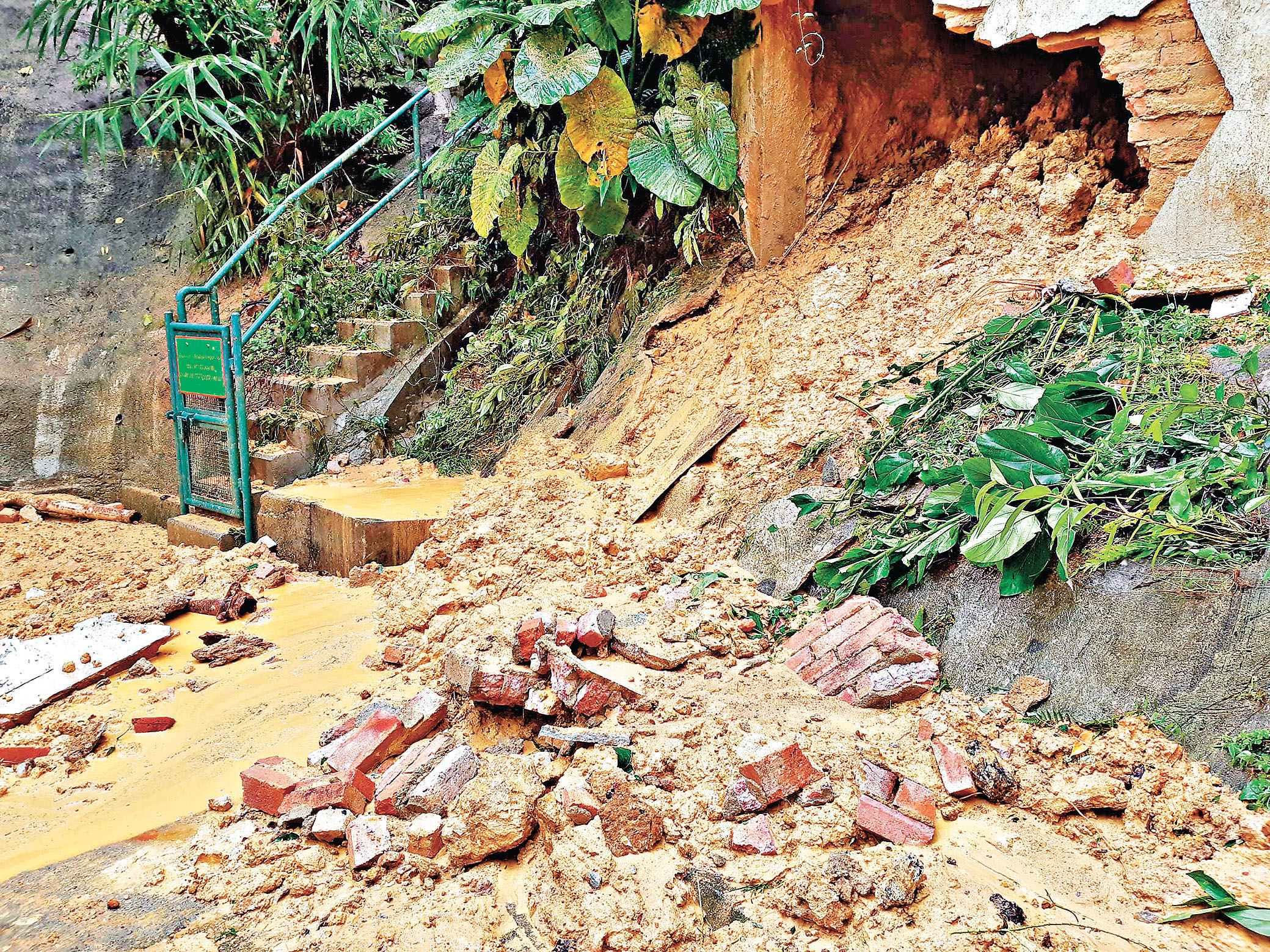 ■暴雨容易導致山泥傾瀉。