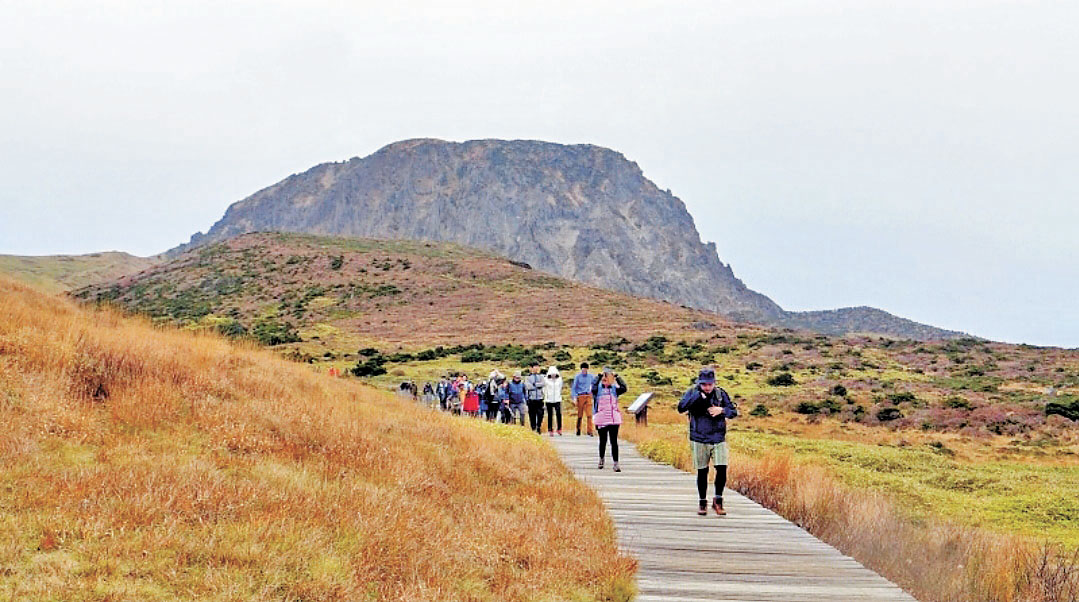 ■漢拏山是韓國3大神山之一，據說是神仙居處。