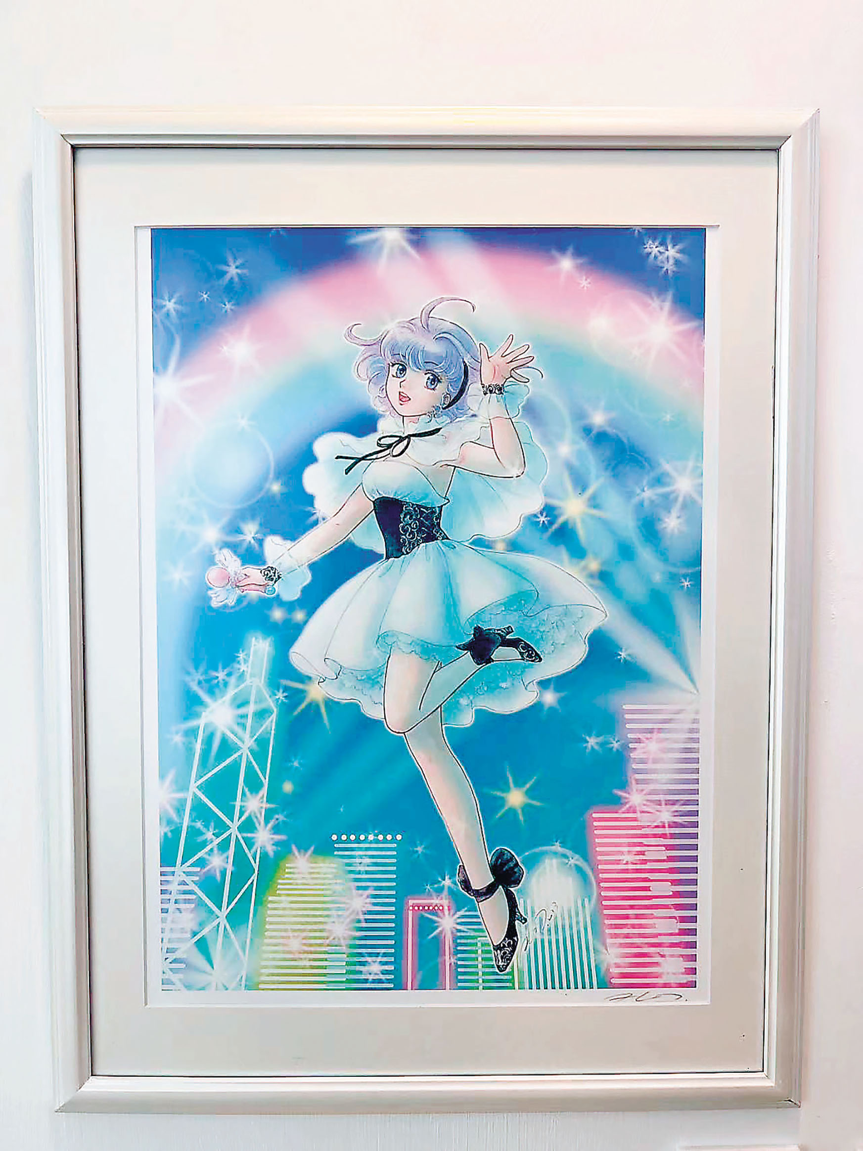 ■香港夜景化為小忌廉的演唱會舞台。