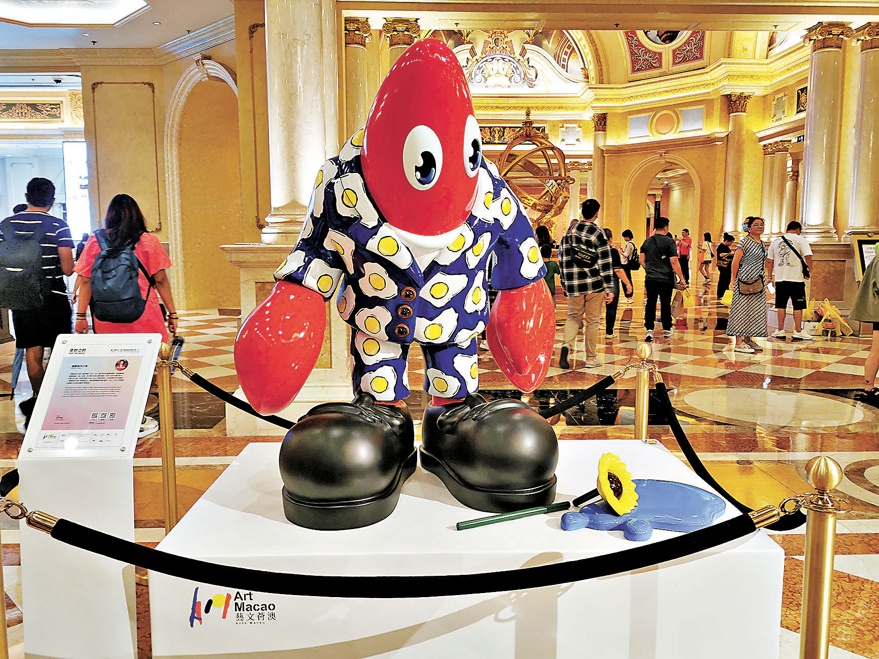 ■Philip Colbert《龍蝦與向日葵》雕塑