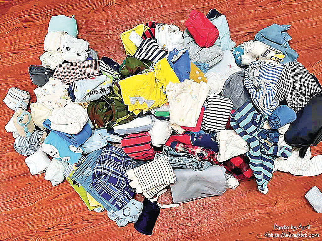 ■胡亂網購衣服會造成浪費。