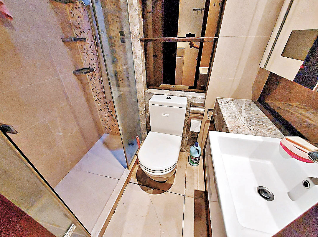 ■浴室採用淋浴間。