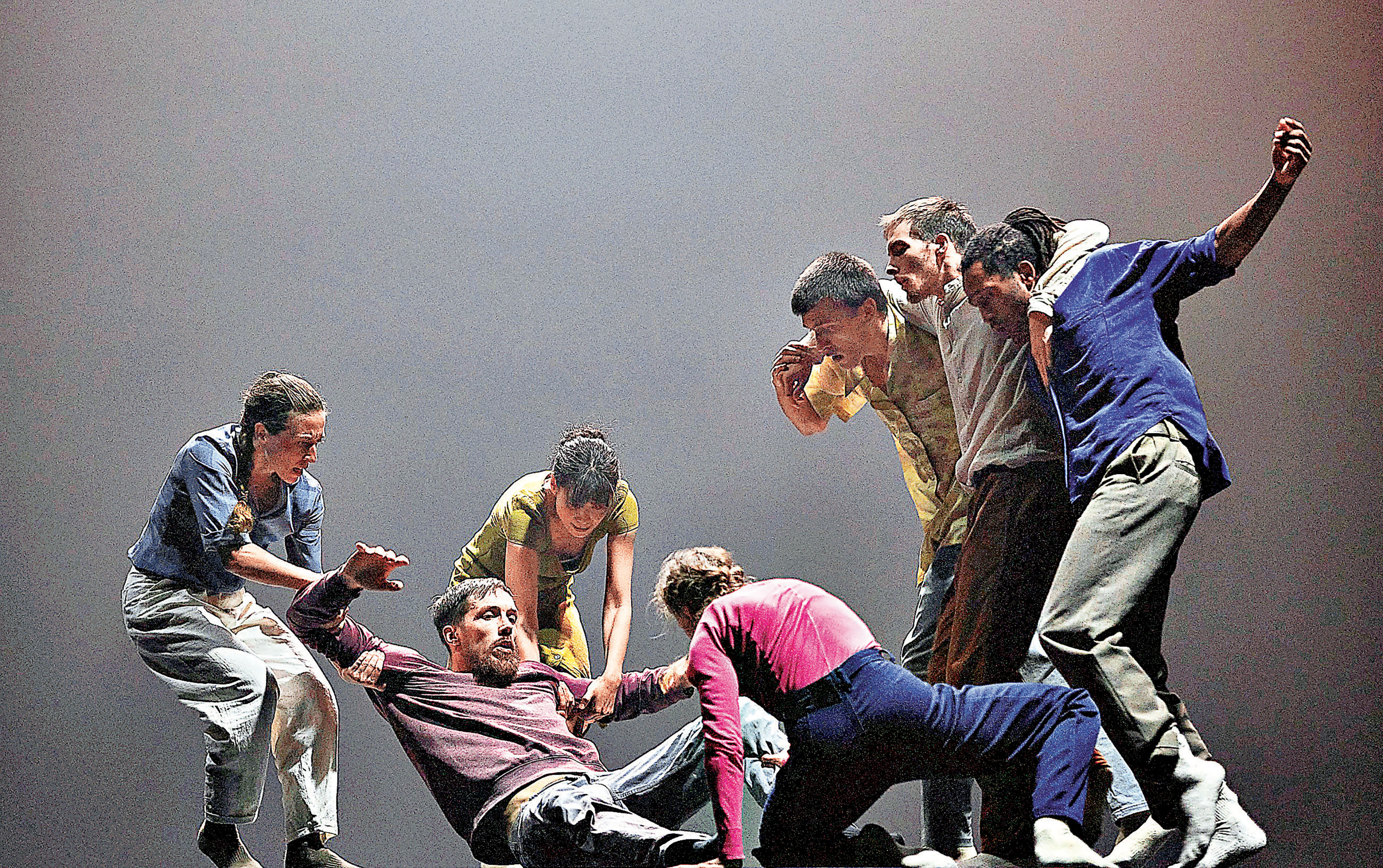 ■雙舞作《死過翻生》的下半場「The Fix」。