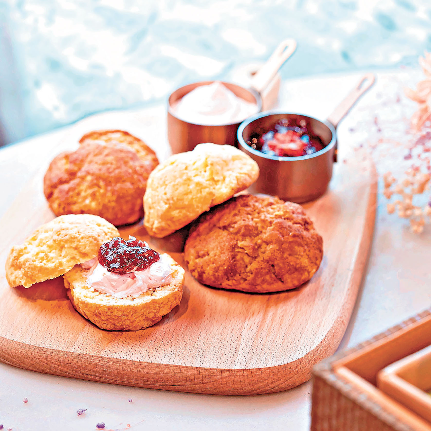 ■下午茶有各式鬆餅。