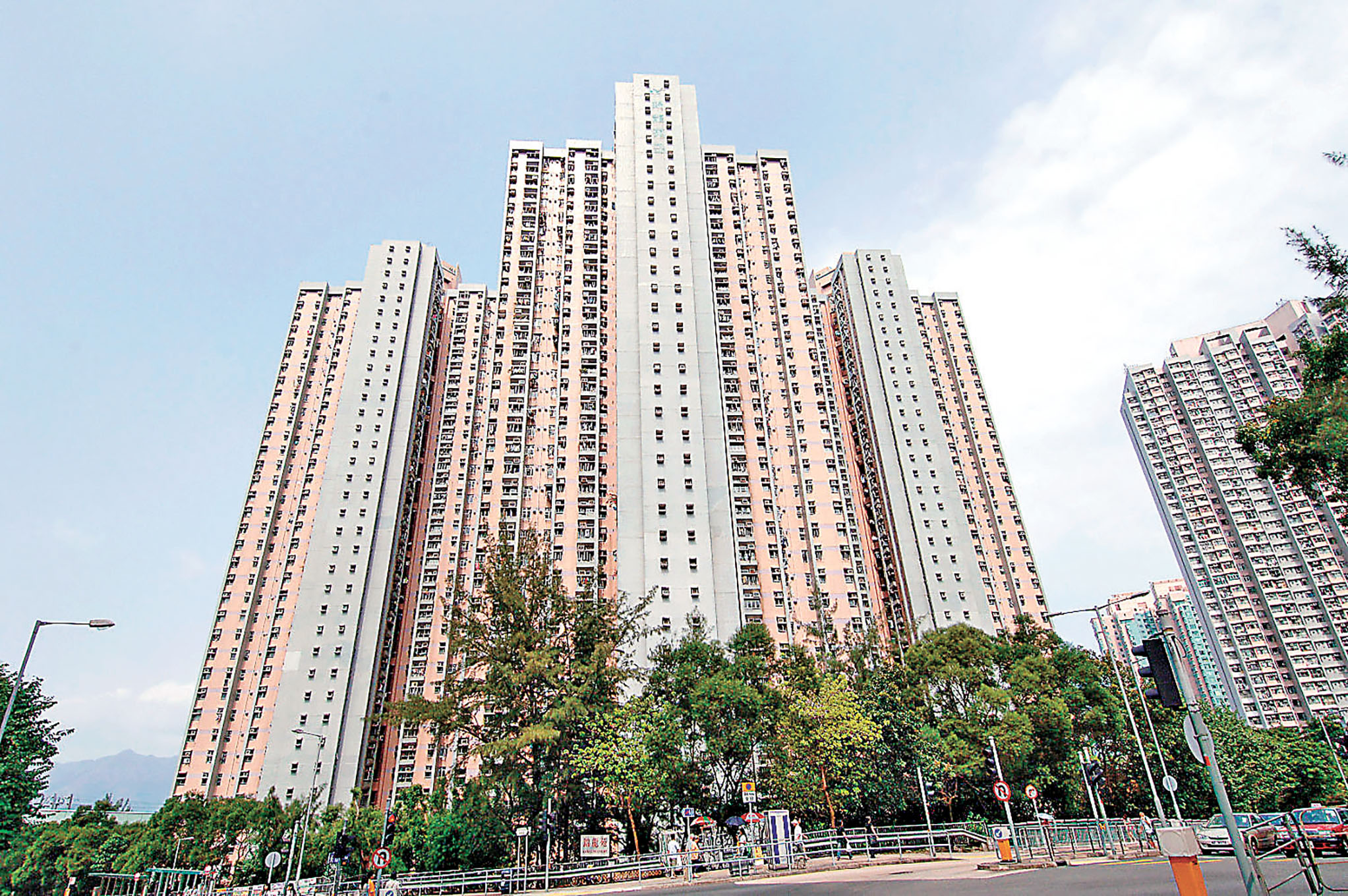 ■馬鞍山錦龍苑兩房戶自由市場價415萬售出。   資料圖片