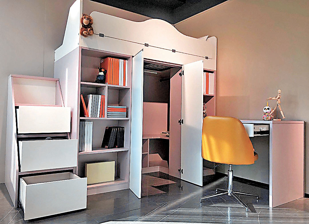 ■兒童組合床善用空間，打造兒童小天地。