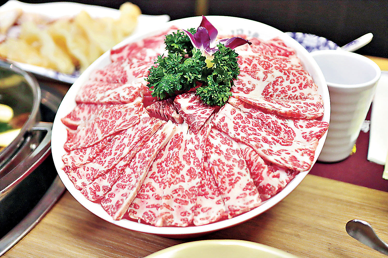 ■靚肥牛火鍋必備。