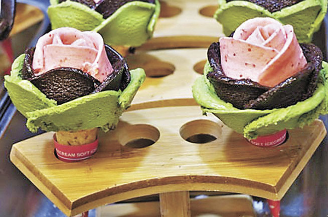 ■玫瑰雪糕冰涷可口，怎可錯過 ?