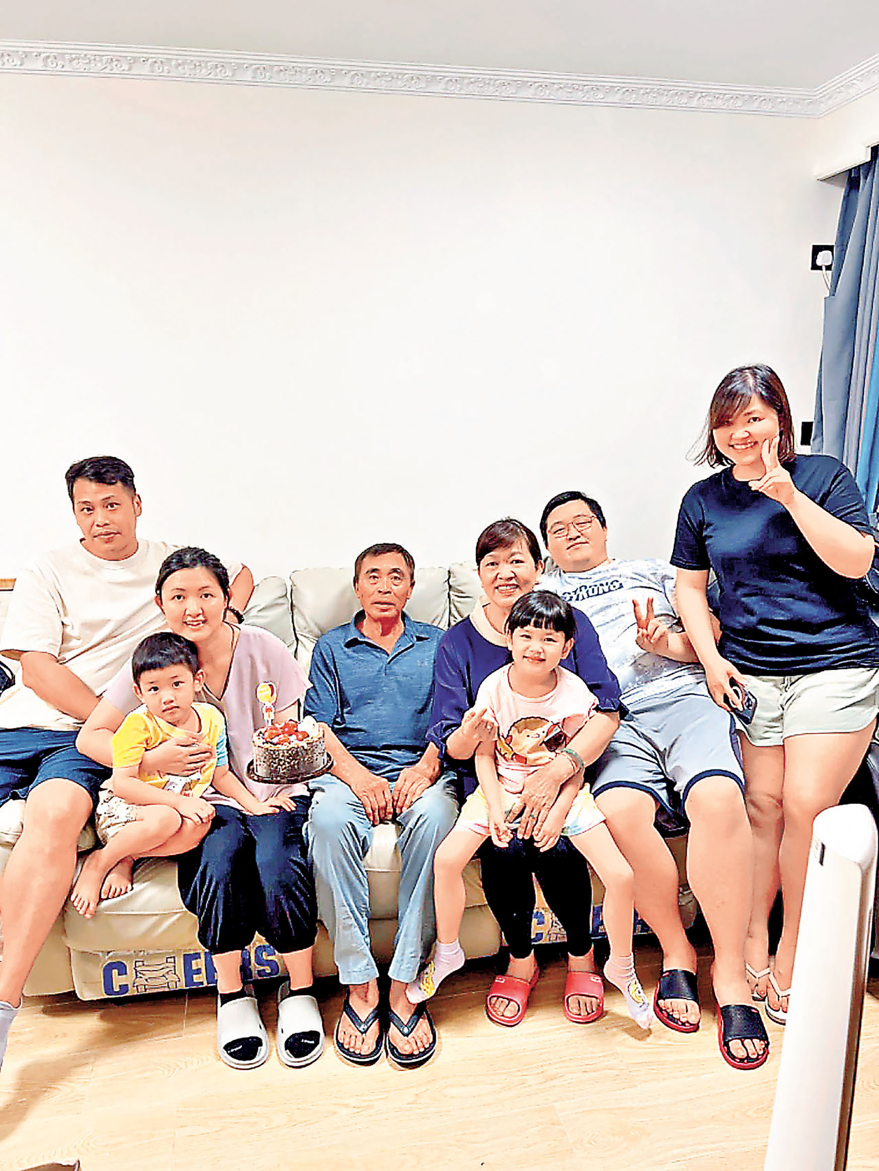 ■每逢佳節，何小姐與家人比起外出就餐，更喜歡在家慶祝。 受訪者供圖