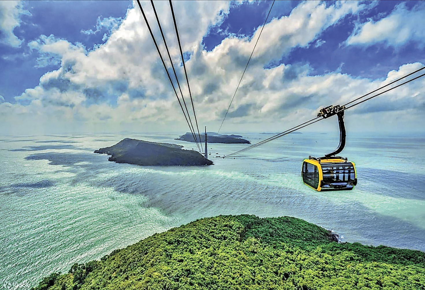 ■「太陽世界自然公園」內的全世界最長的跨海纜車。