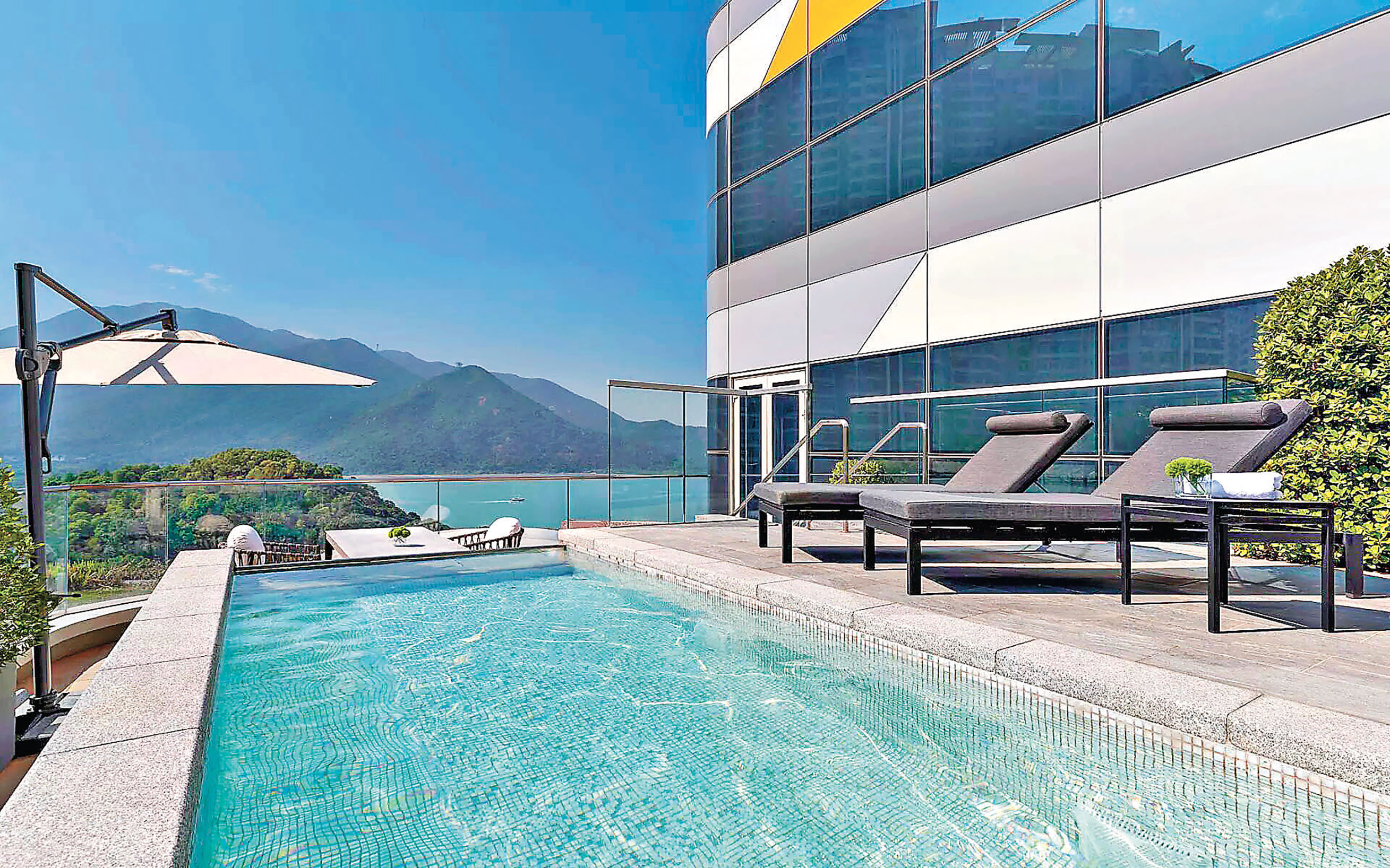 ■酒店標誌性的「Silveri套房」有私人泳池。