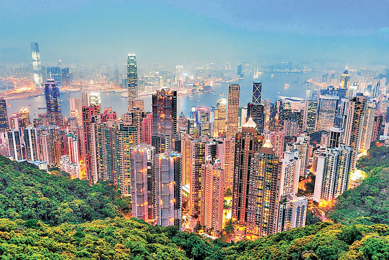 ■太平山山頂是熱門睇夜景景點。