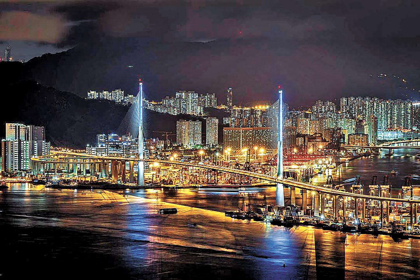 ■昂船洲大橋夜景特別壯觀。 Ig@victor.twk