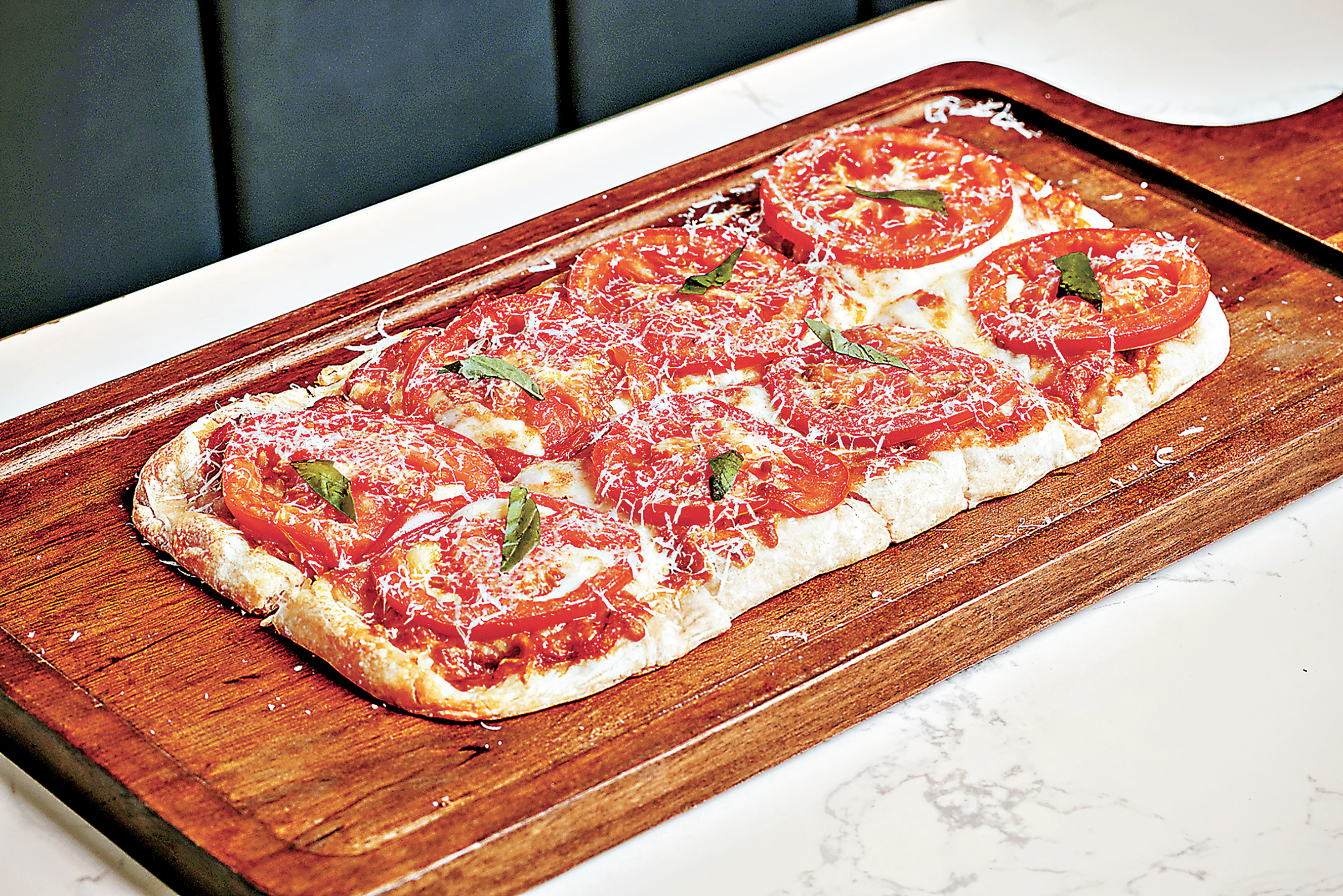 ■意大利紅番茄醬披薩，經典滋味。