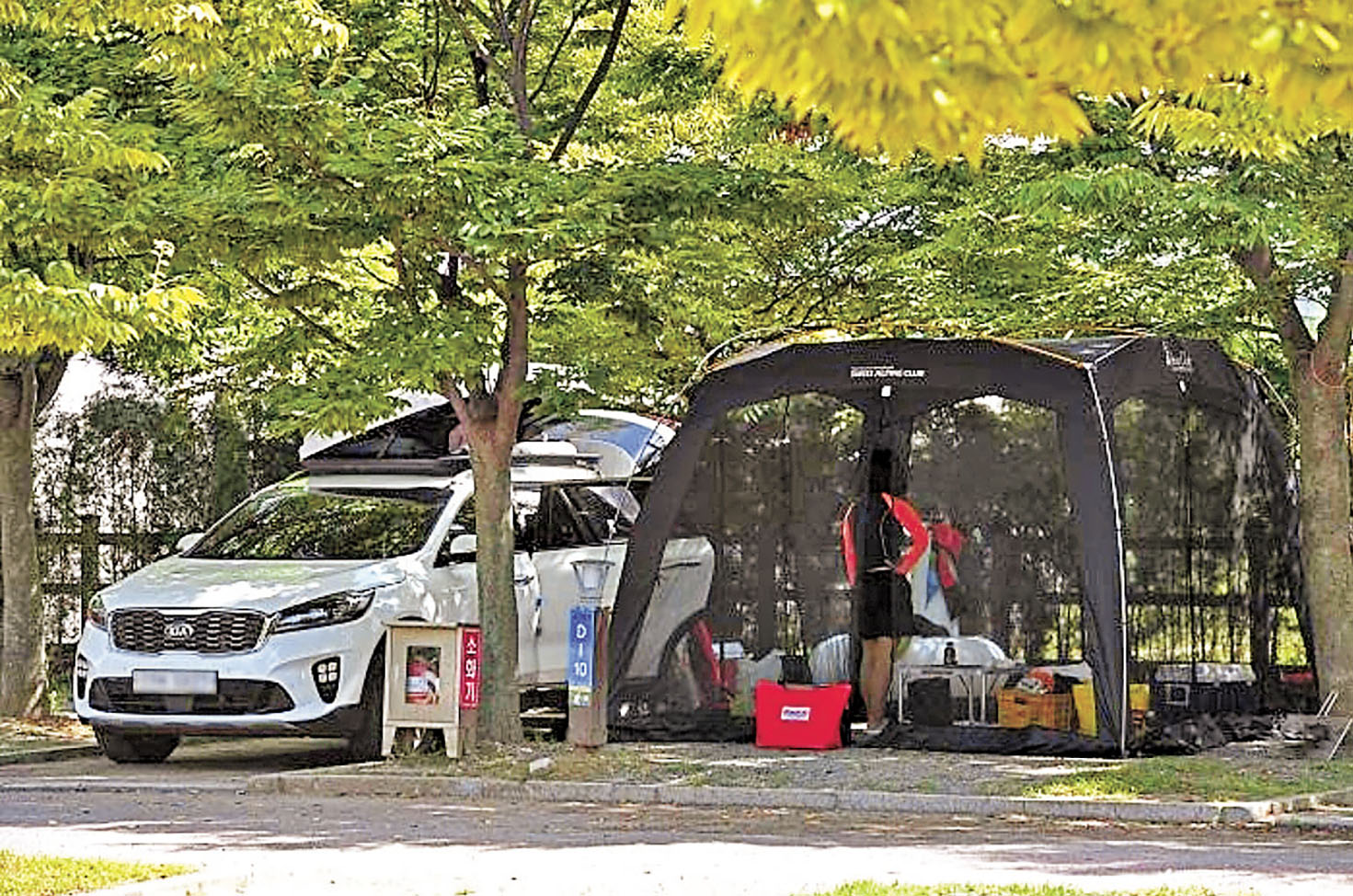 ■鶴岩浦設有84個可搭帳篷營地。