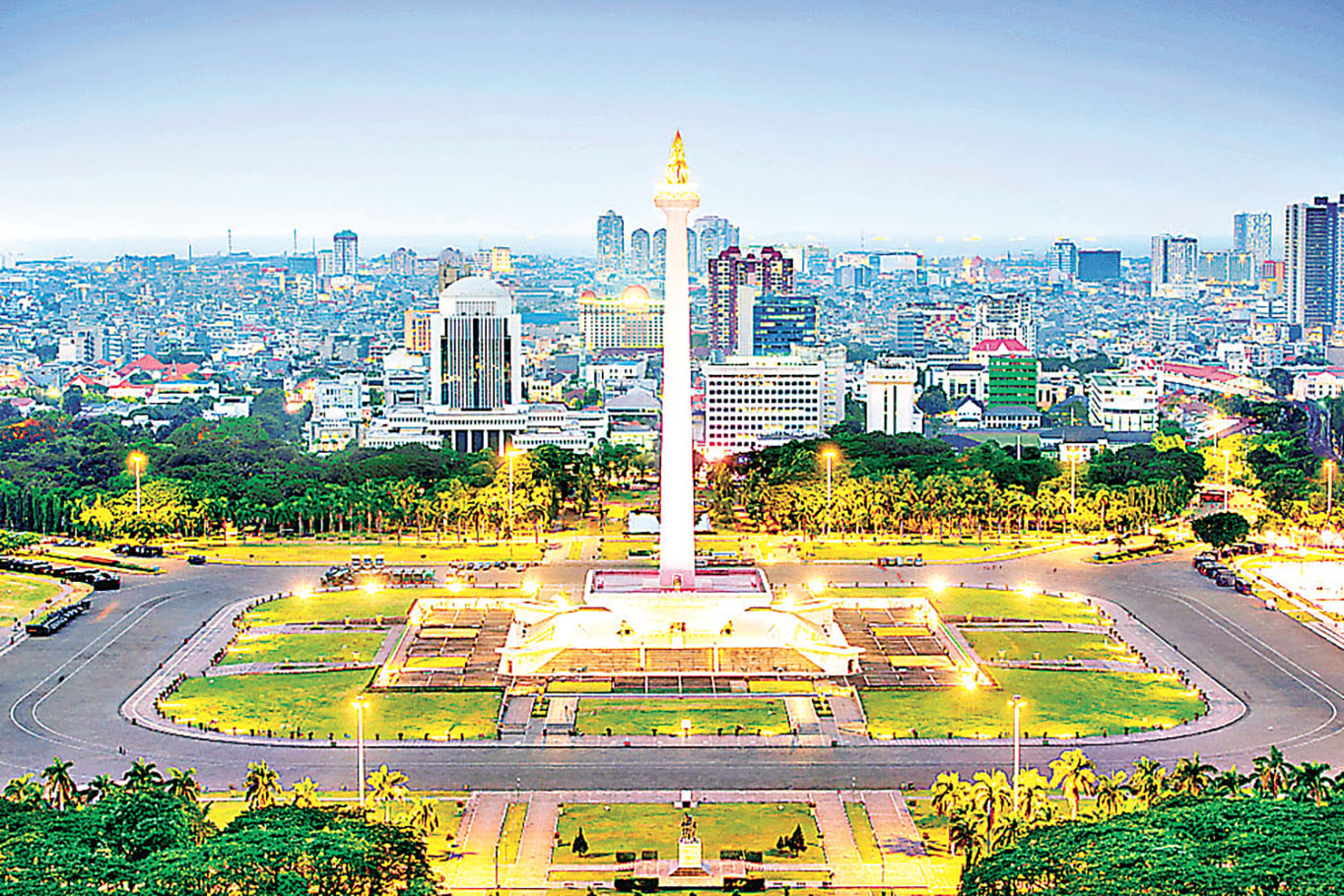 ■印尼雅加達獨立廣場，中央為國家紀念塔。