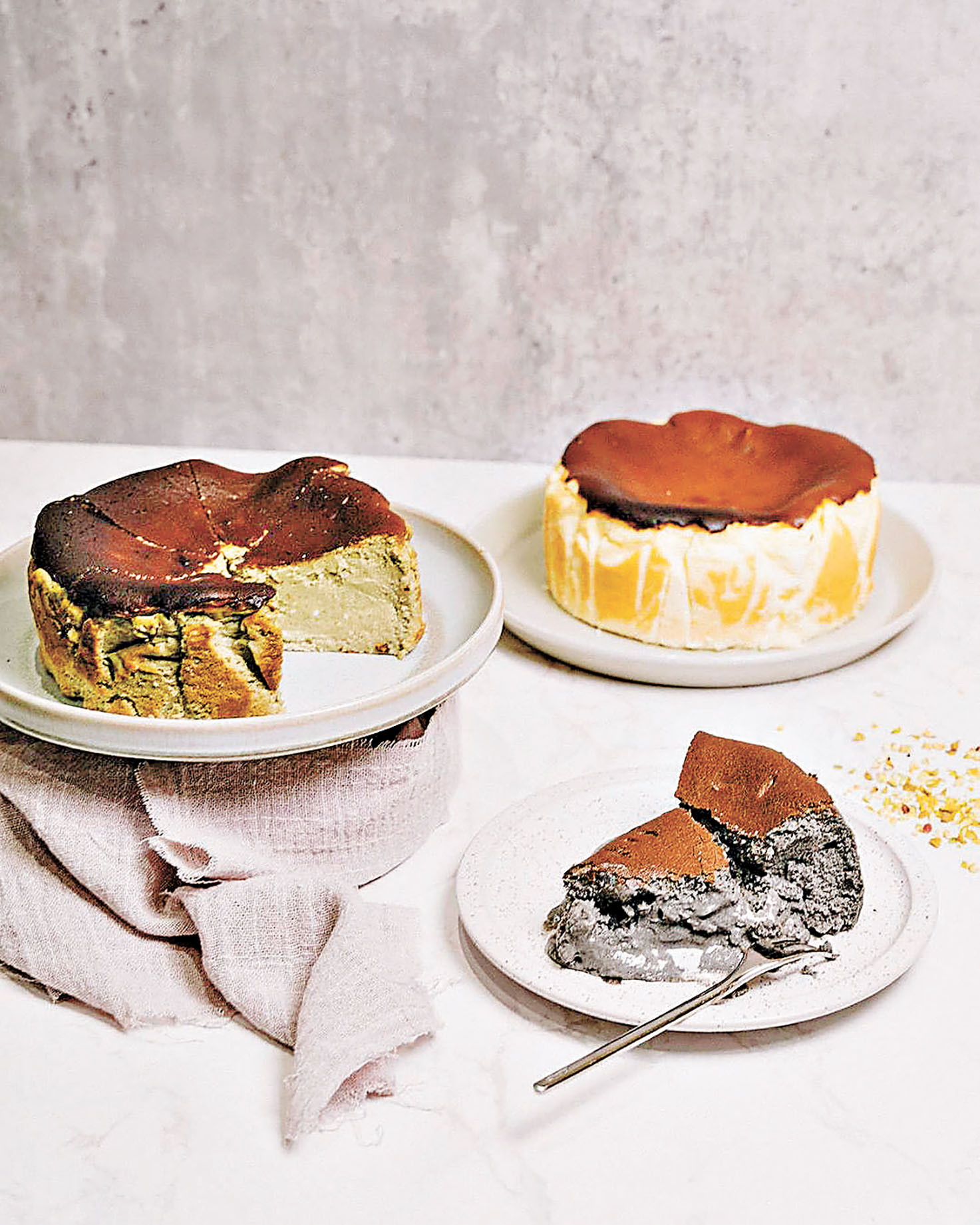 ■三款巴斯克蛋糕。