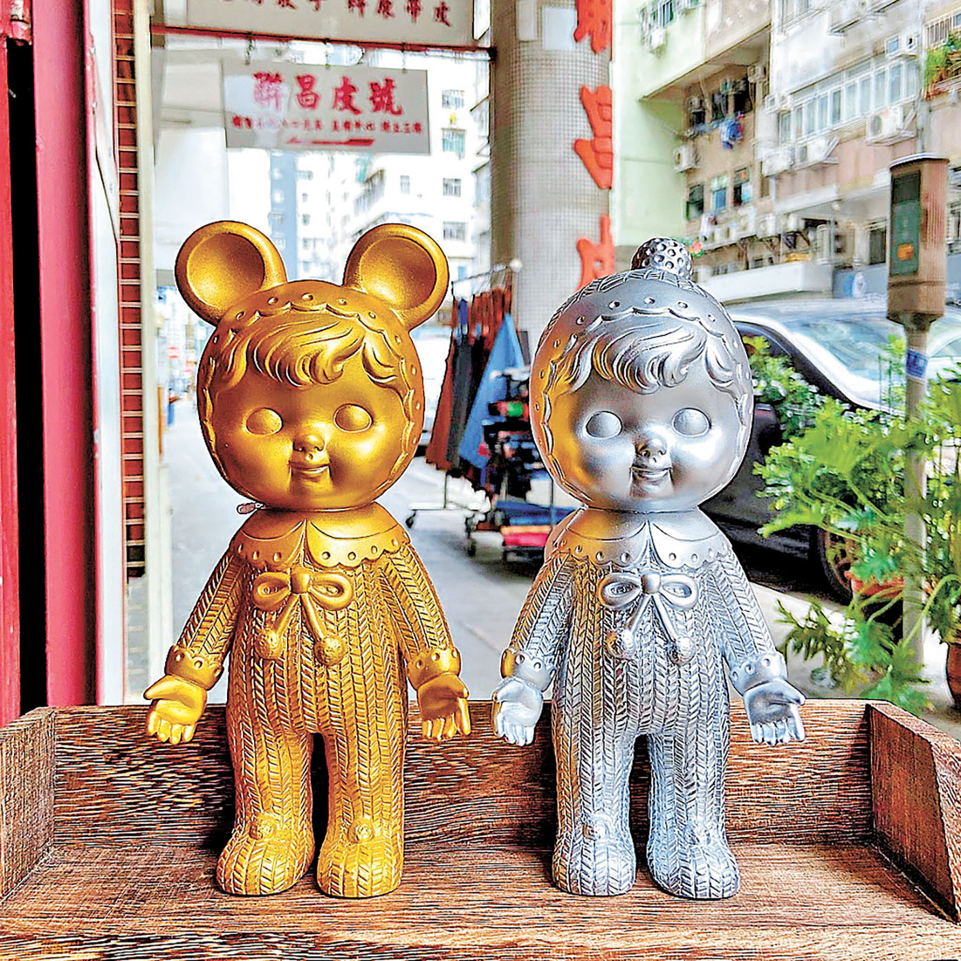 ■Charmy Chan公仔得意十足。 網上圖片