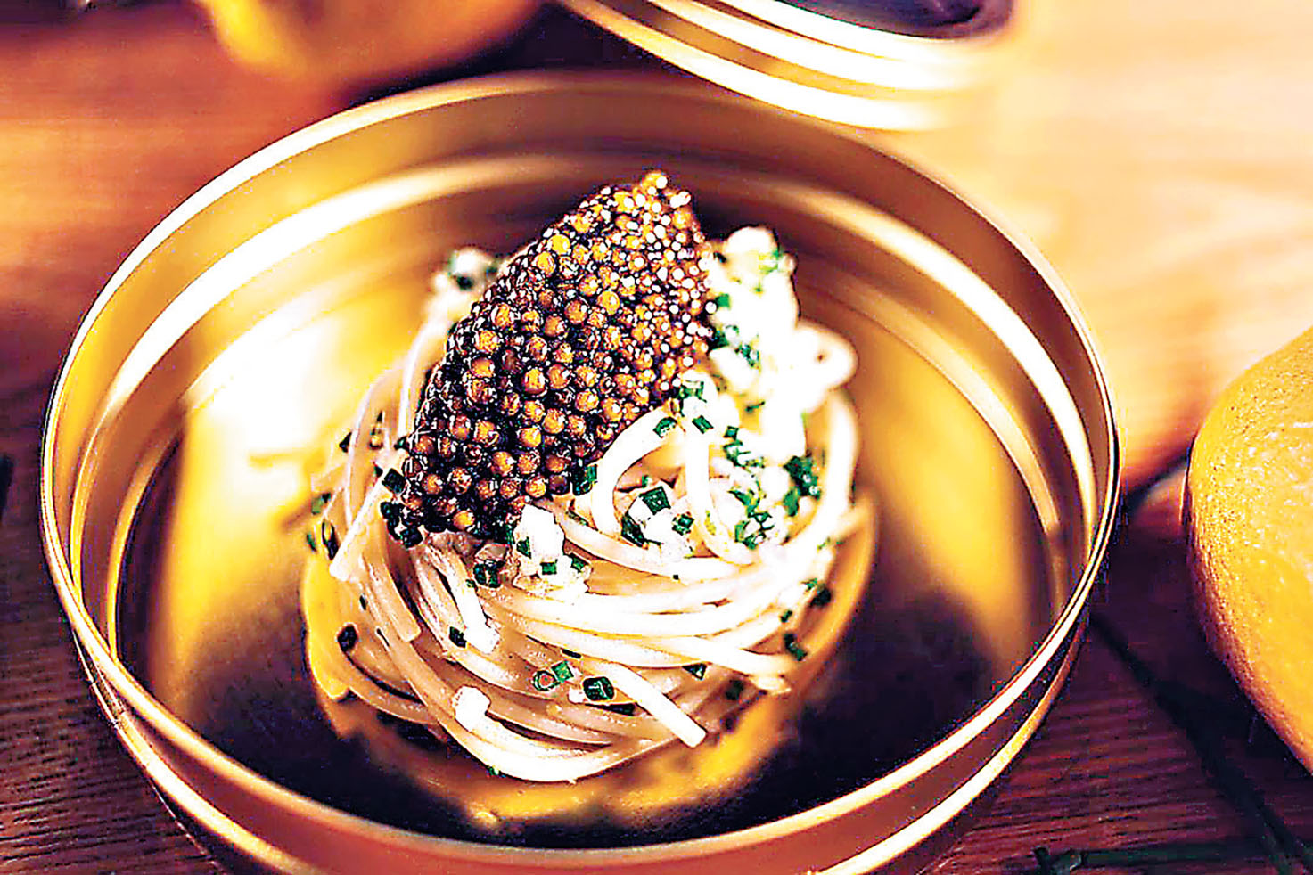 ■意大利魚子醬配冷意粉。